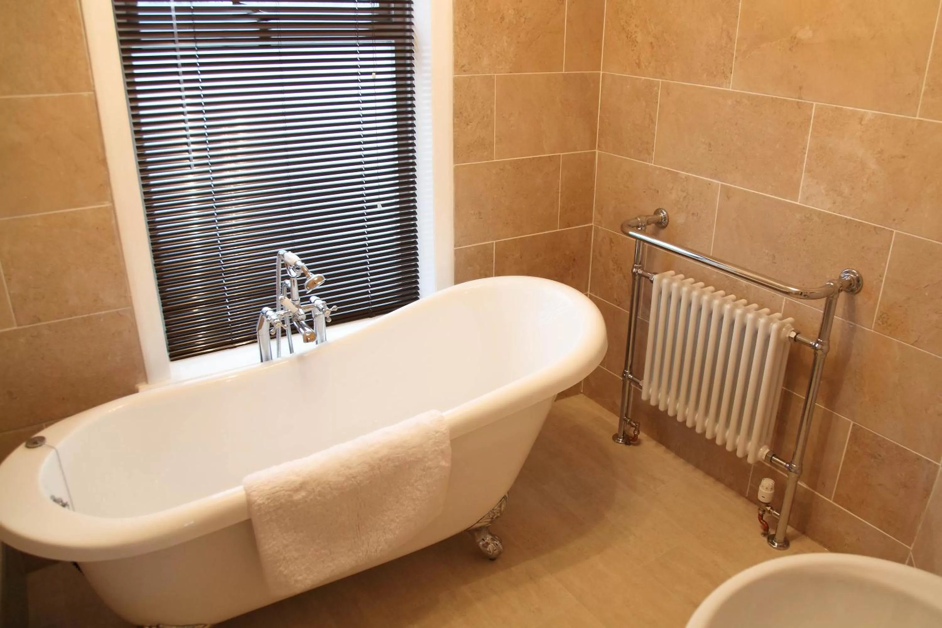 Bathroom in The Windmill Inn - Whitby