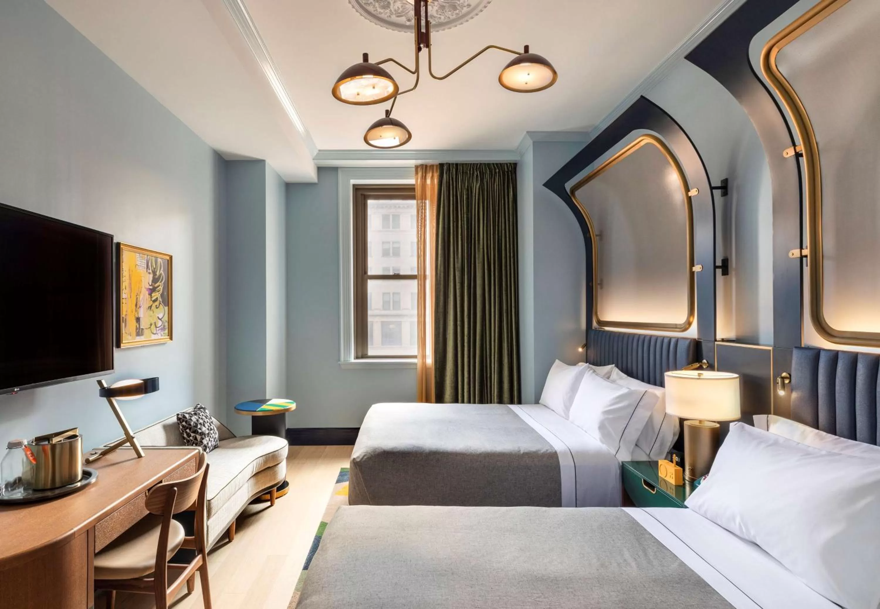 Bedroom, Bed in Canopy By Hilton Philadelphia Center City