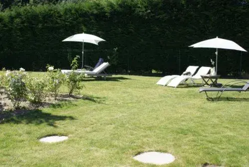 Day, Garden in Les Jardins d'Ulysse, The Originals Relais (Relais du Silence)