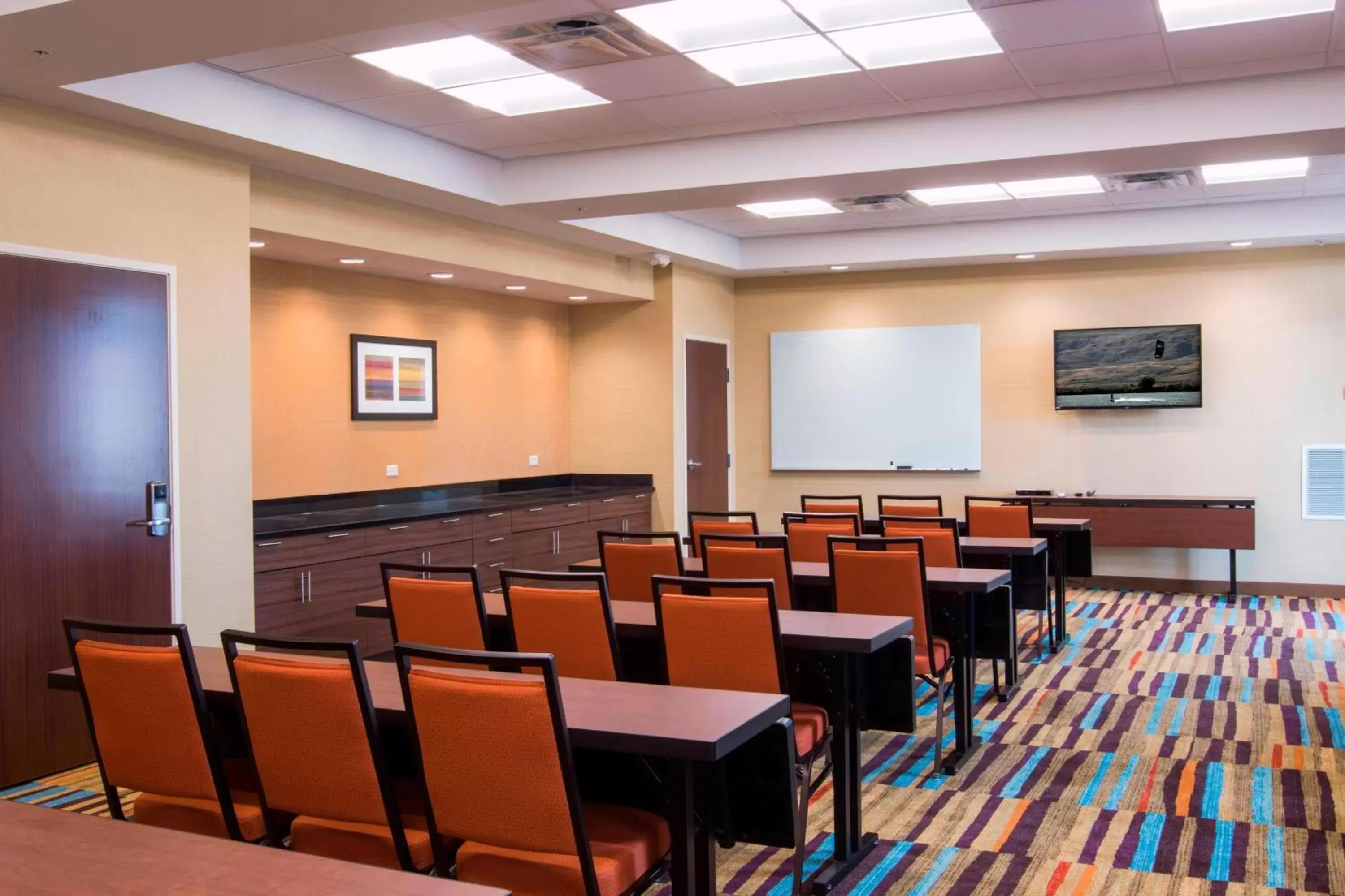 Meeting/conference room in Fairfield by Marriott The Dalles