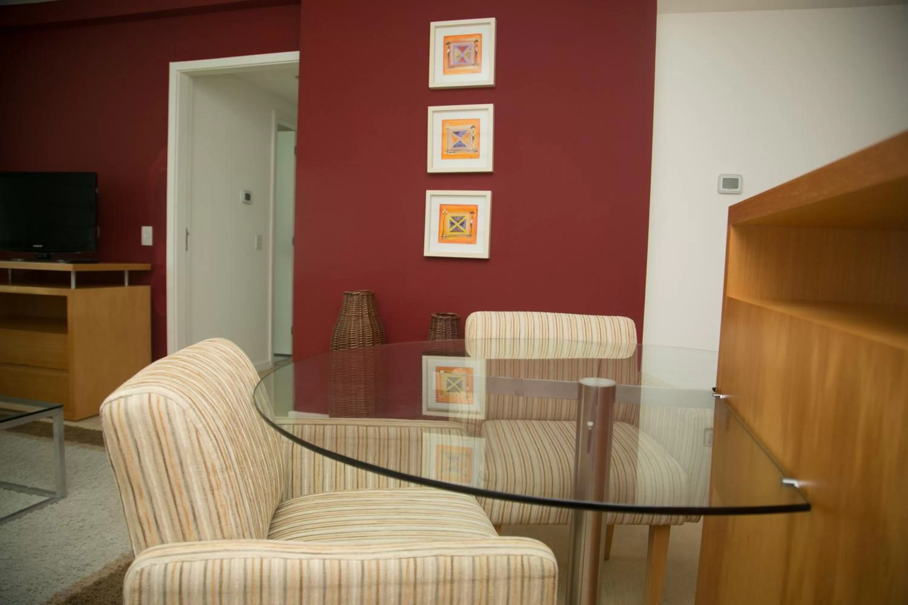 Living room in Mercure Macaé