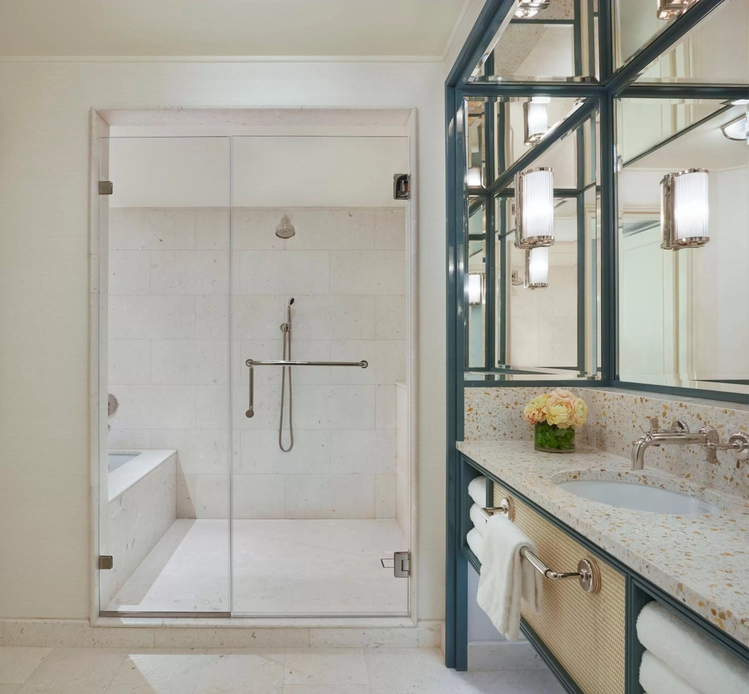 Bathroom in Four Seasons Resort Palm Beach