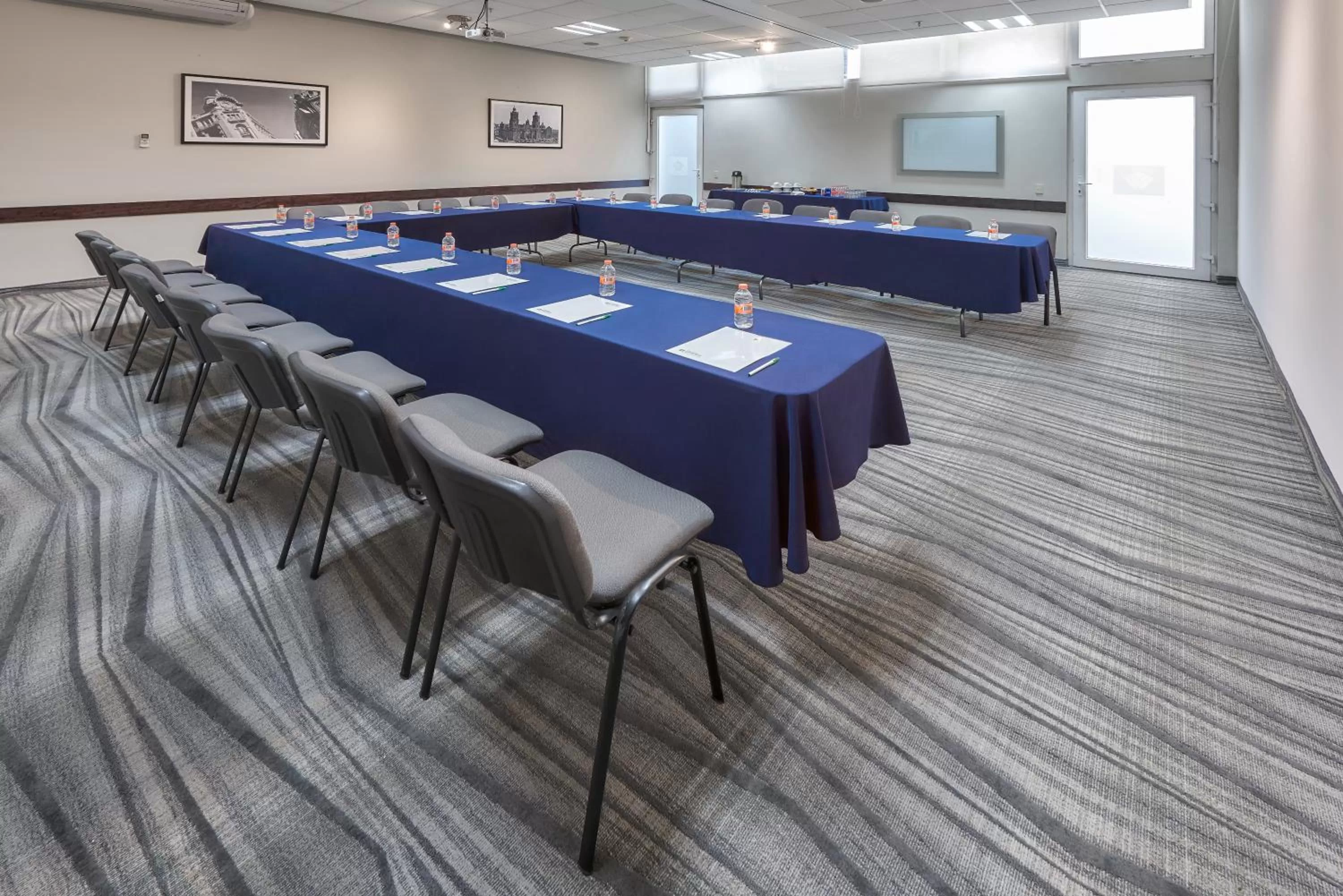 Meeting/conference room in Wyndham Garden Mexico City - Polanco