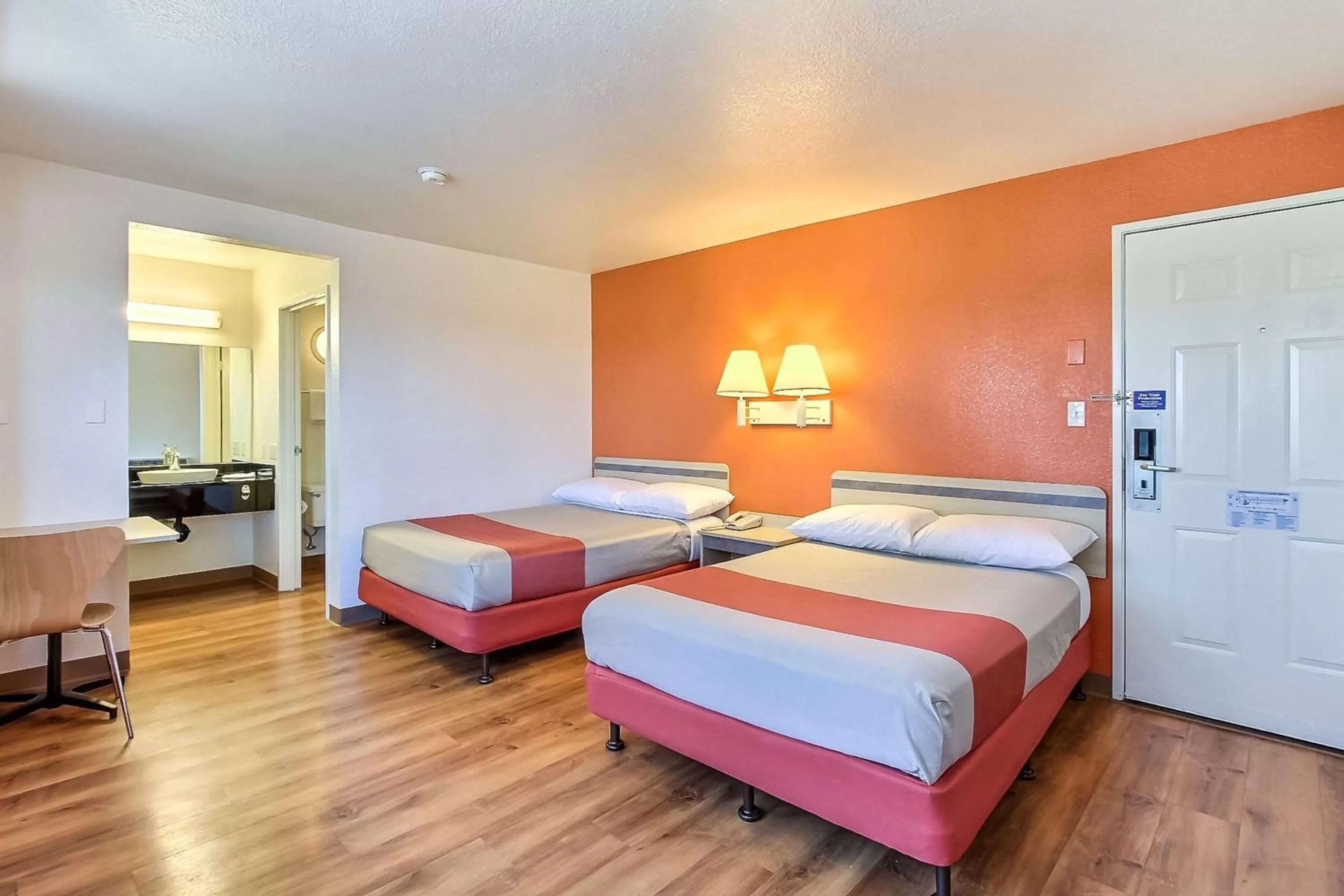 Bedroom, Bed in Motel 6-Fremont, CA - North