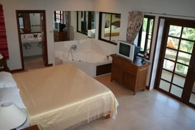 Day, Bed in Long Beach Inn Day, Bed in Long Beach Inn