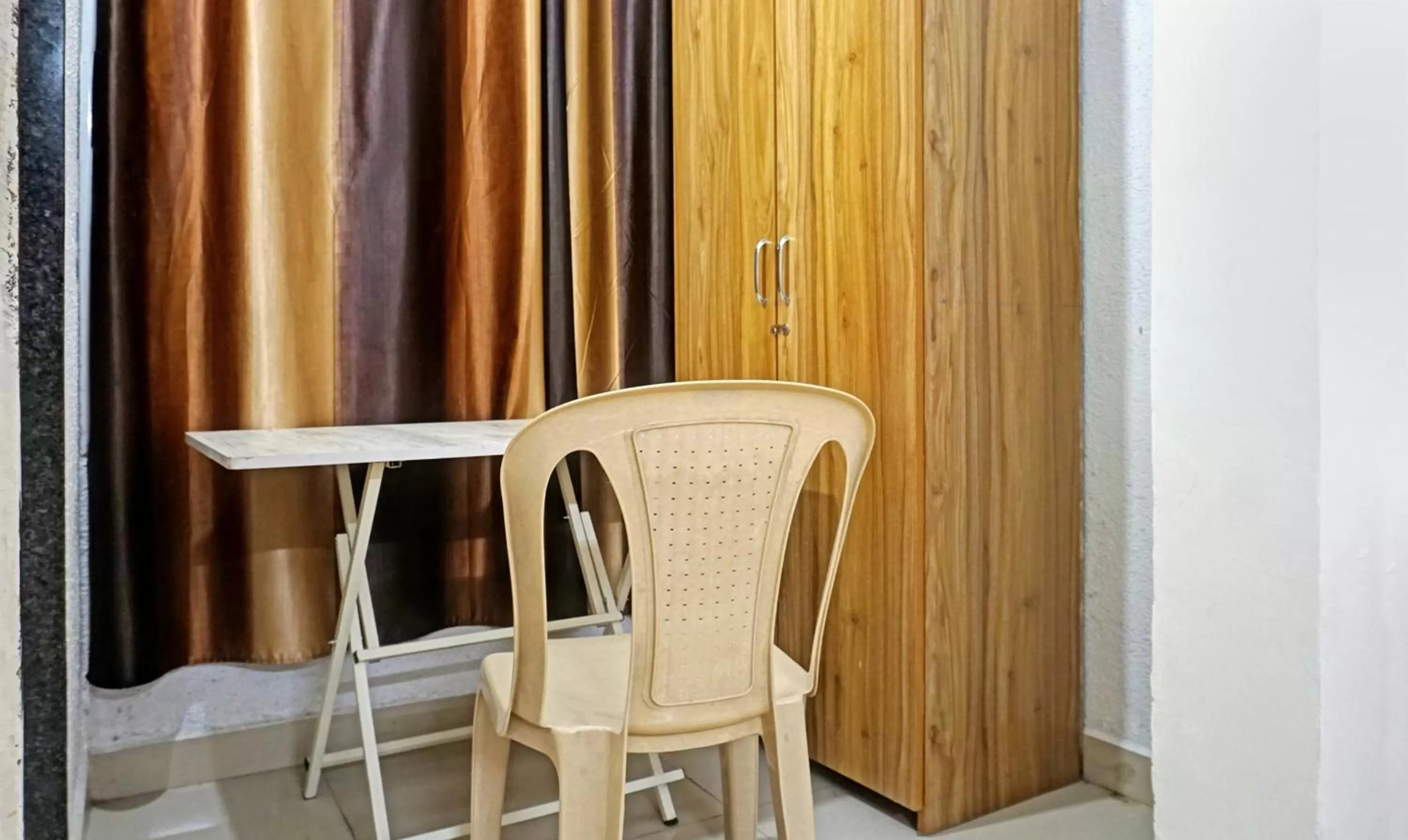 Seating area in Itsy Hotels AY Plus Hotels