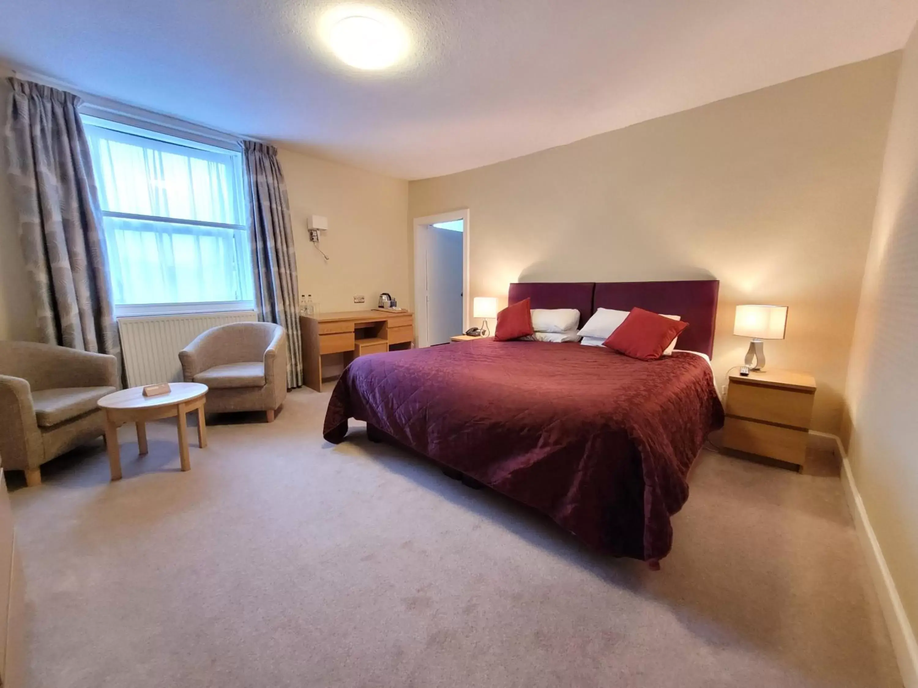 Classic Double Room in Cross Keys Hotel, Kelso Classic Double Room in Cross Keys Hotel, Kelso