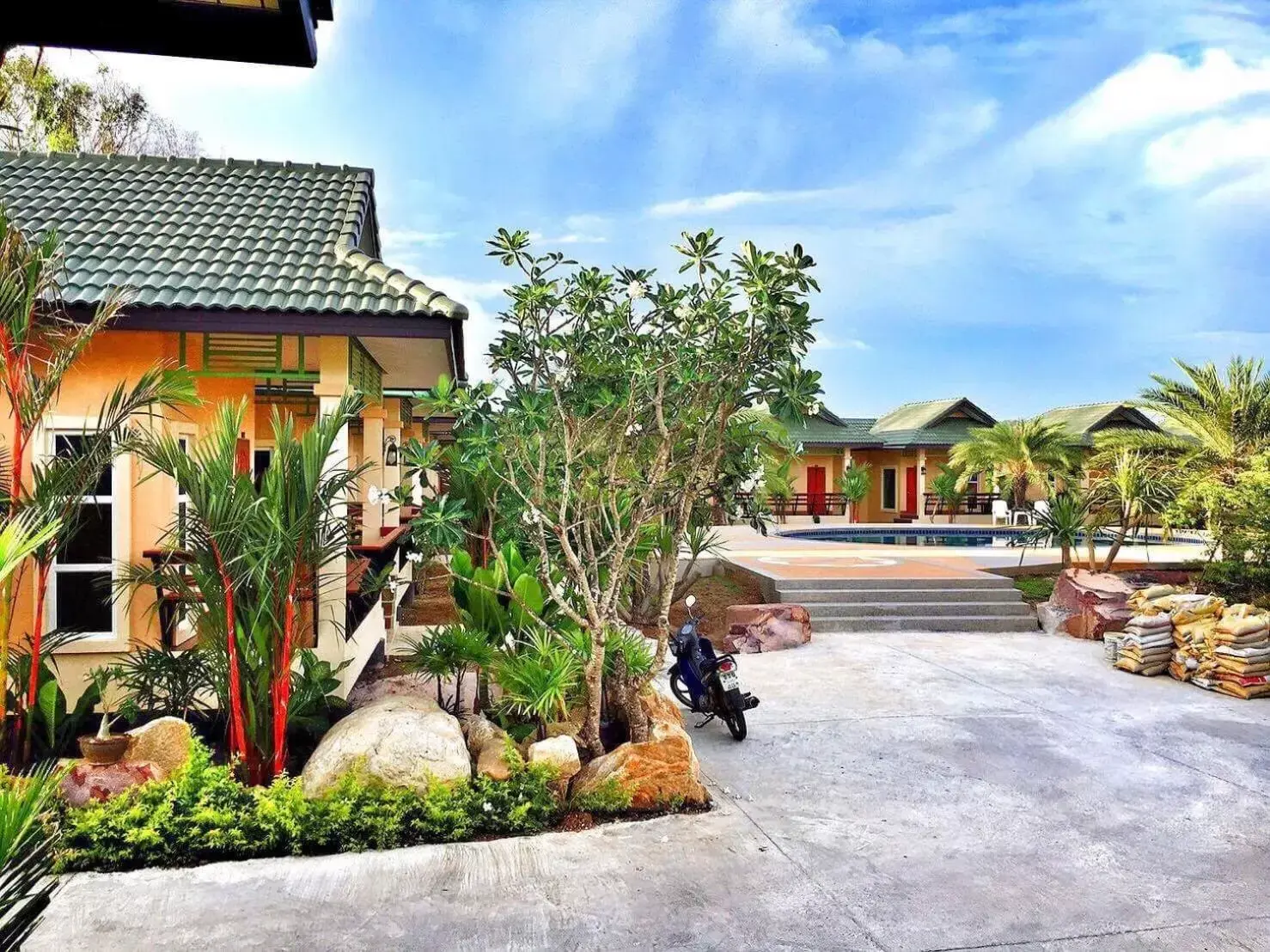 Natural landscape, Property Building in Huan Soontaree