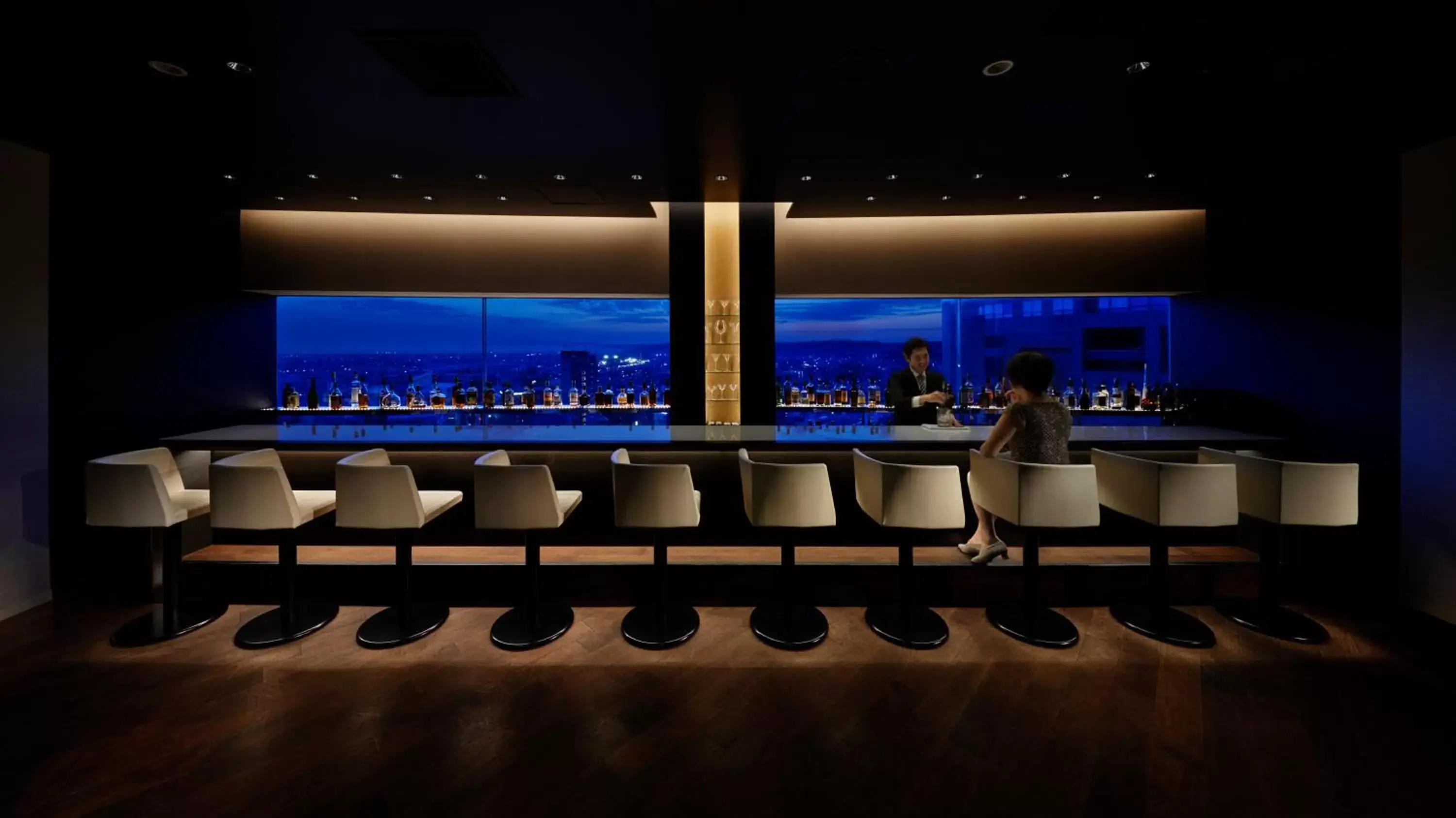 Lounge or bar, Lounge/Bar in ANA Crowne Plaza Kanazawa, an IHG Hotel
