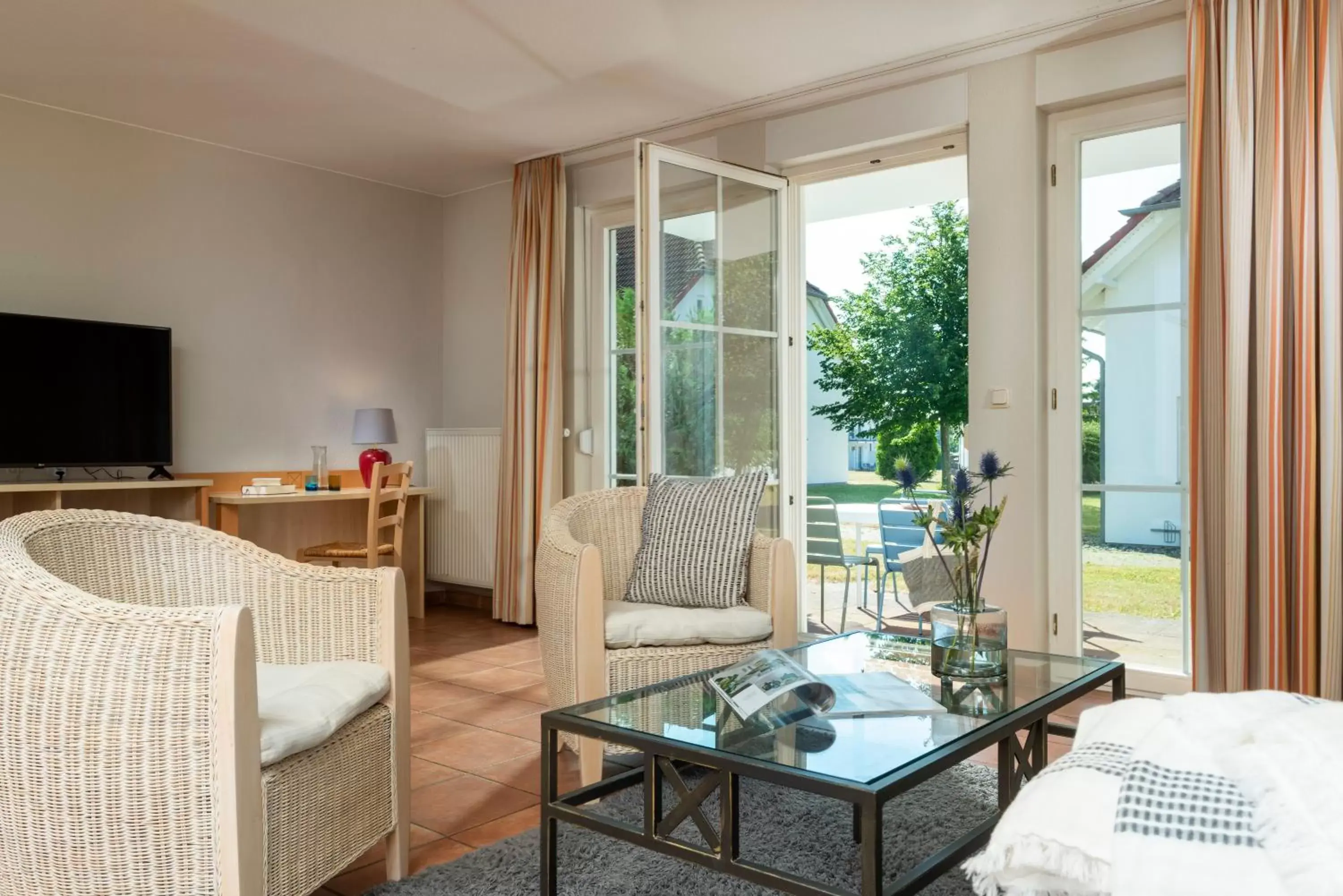 Living room in Precise Resort Rügen Apartments & SPLASH Erlebniswelt Living room in Precise Resort Rügen Apartments & SPLASH Erlebniswelt