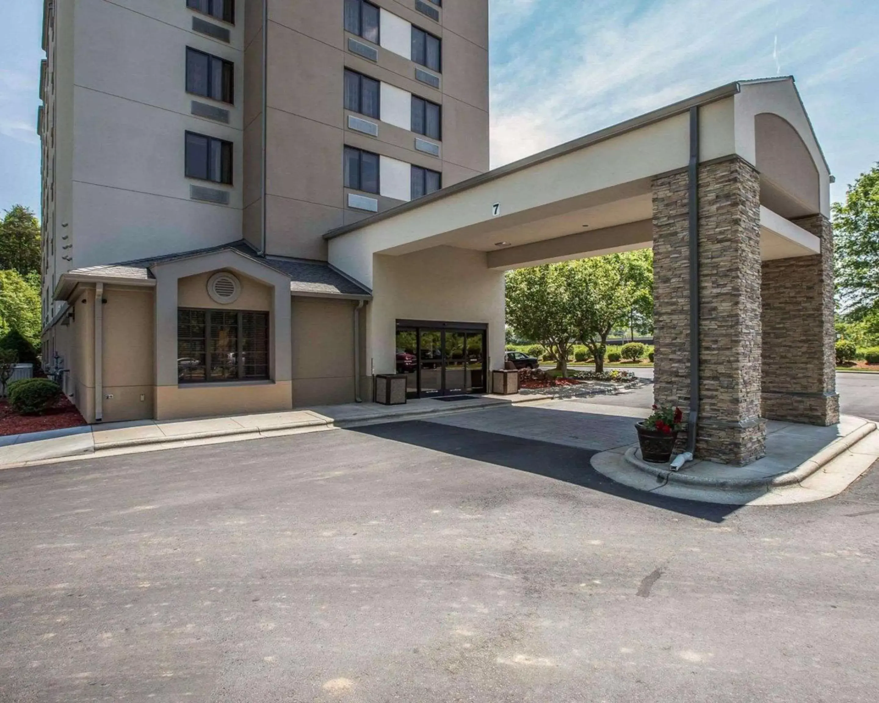 Property Building in Sleep Inn Airport Greensboro