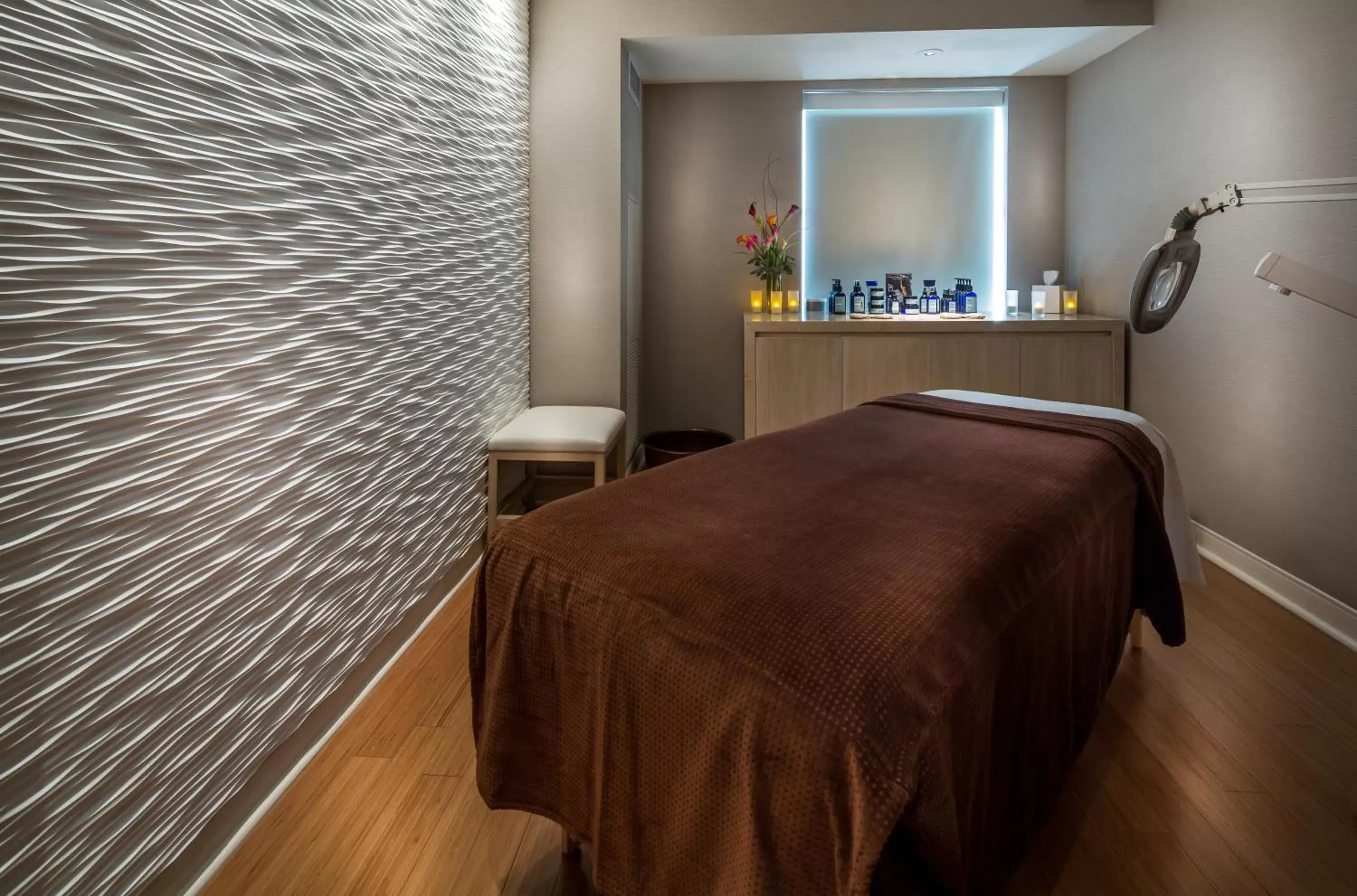 Spa and wellness centre/facilities, Bed in Godfrey Hotel Chicago