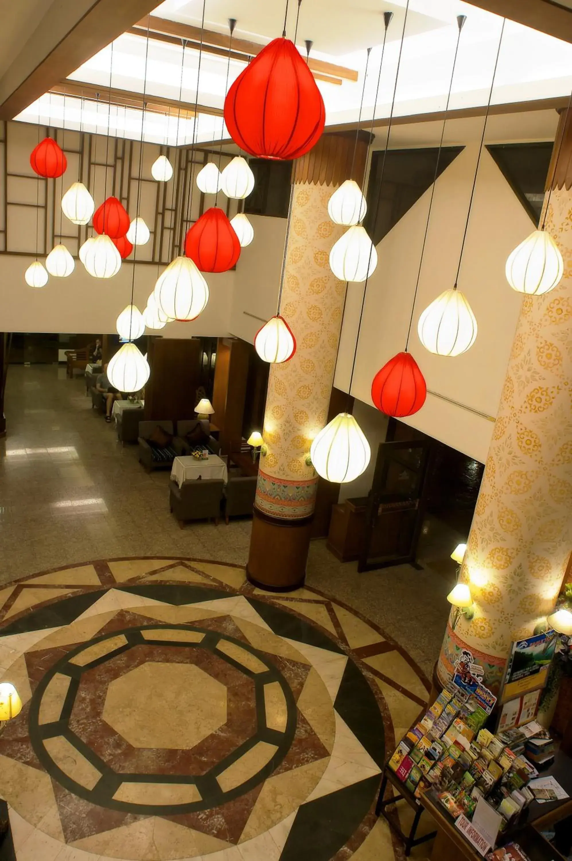 Lobby or reception in Chiangmai Gate Hotel