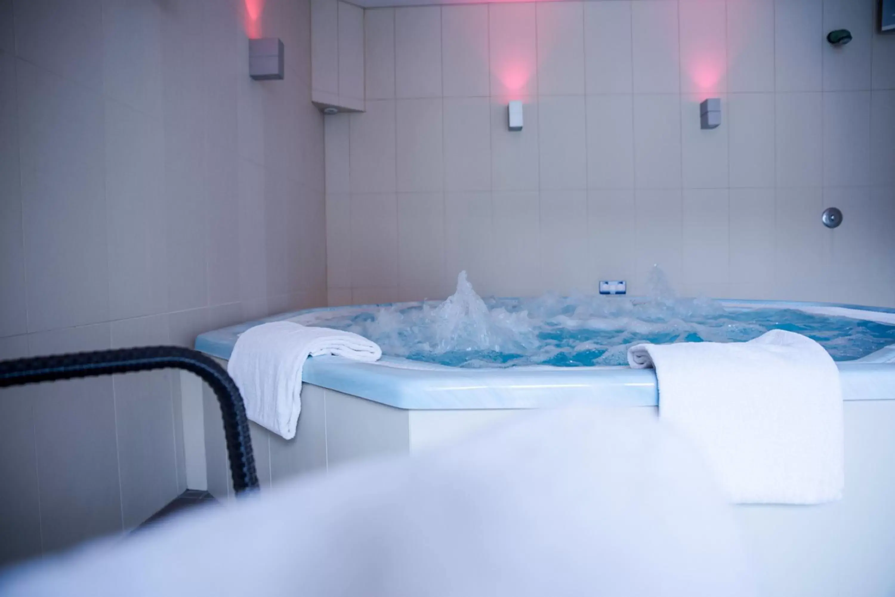Spa and wellness centre/facilities in Mercure Dinan Port Le Jerzual Spa and wellness centre/facilities in Mercure Dinan Port Le Jerzual