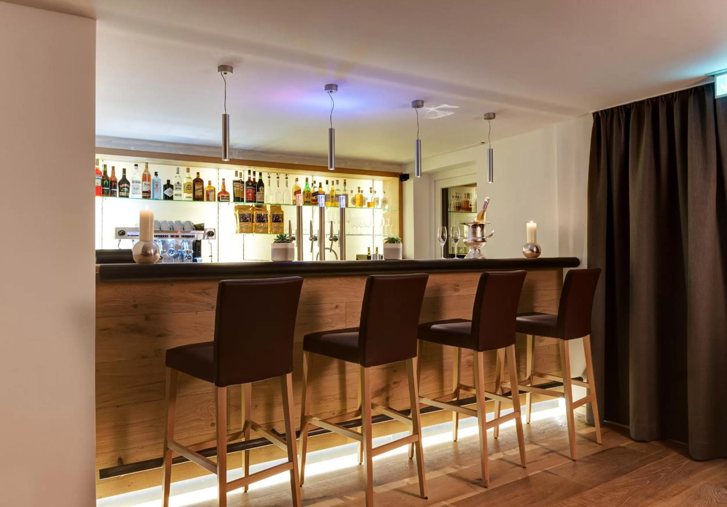 Lounge or bar in Obermühle 4*S Boutique Resort