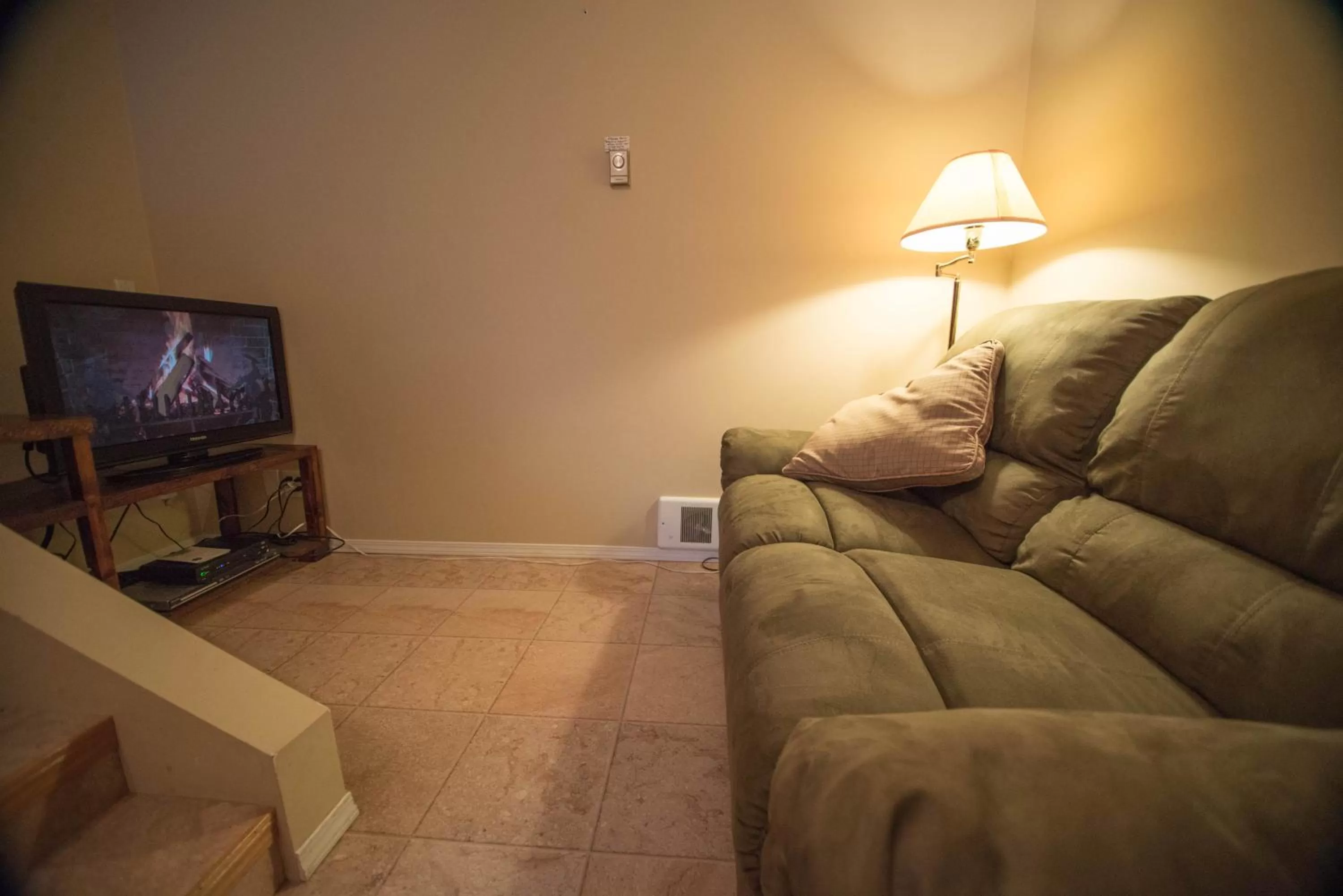 Living room in Alpenrose Revelstoke Bed & Breakfast