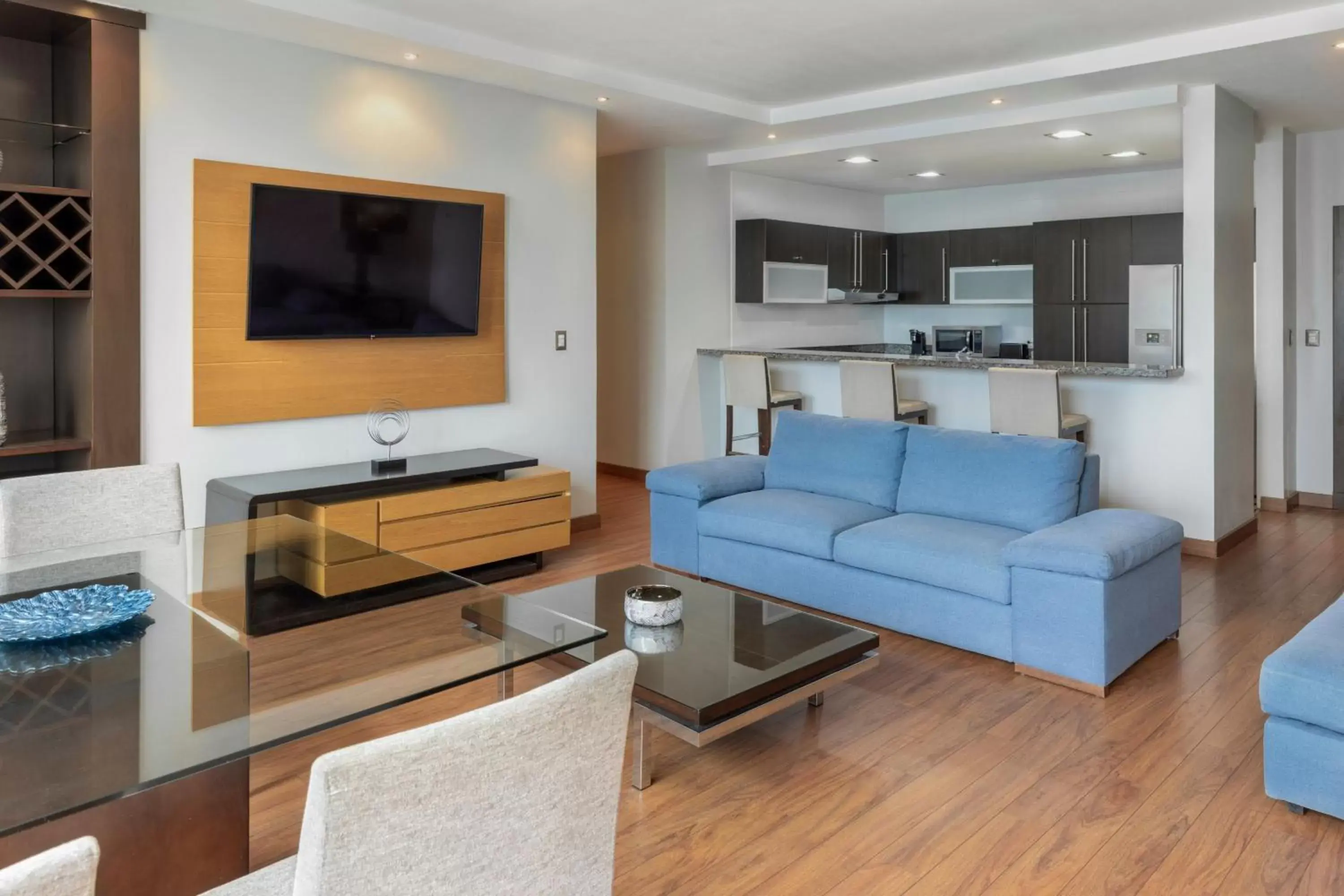 Living room, Seating Area in Marriott Executive Apartments Panama City, Finisterre