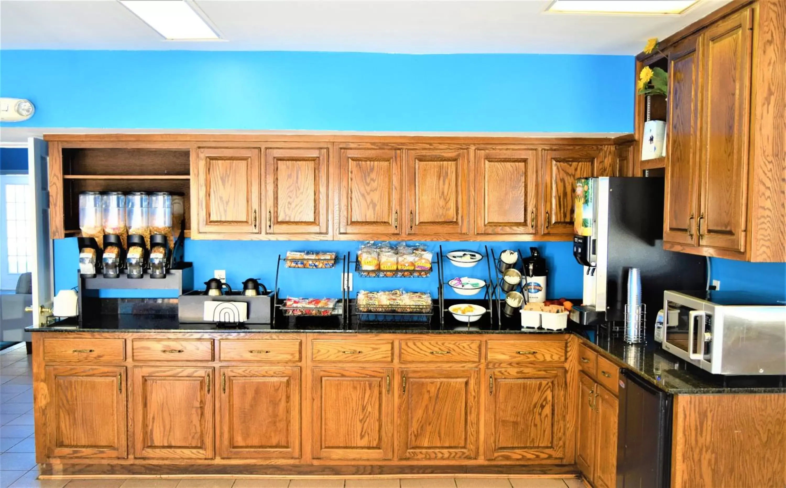 Continental breakfast in Baymont by Wyndham Forest City Continental breakfast in Baymont by Wyndham Forest City