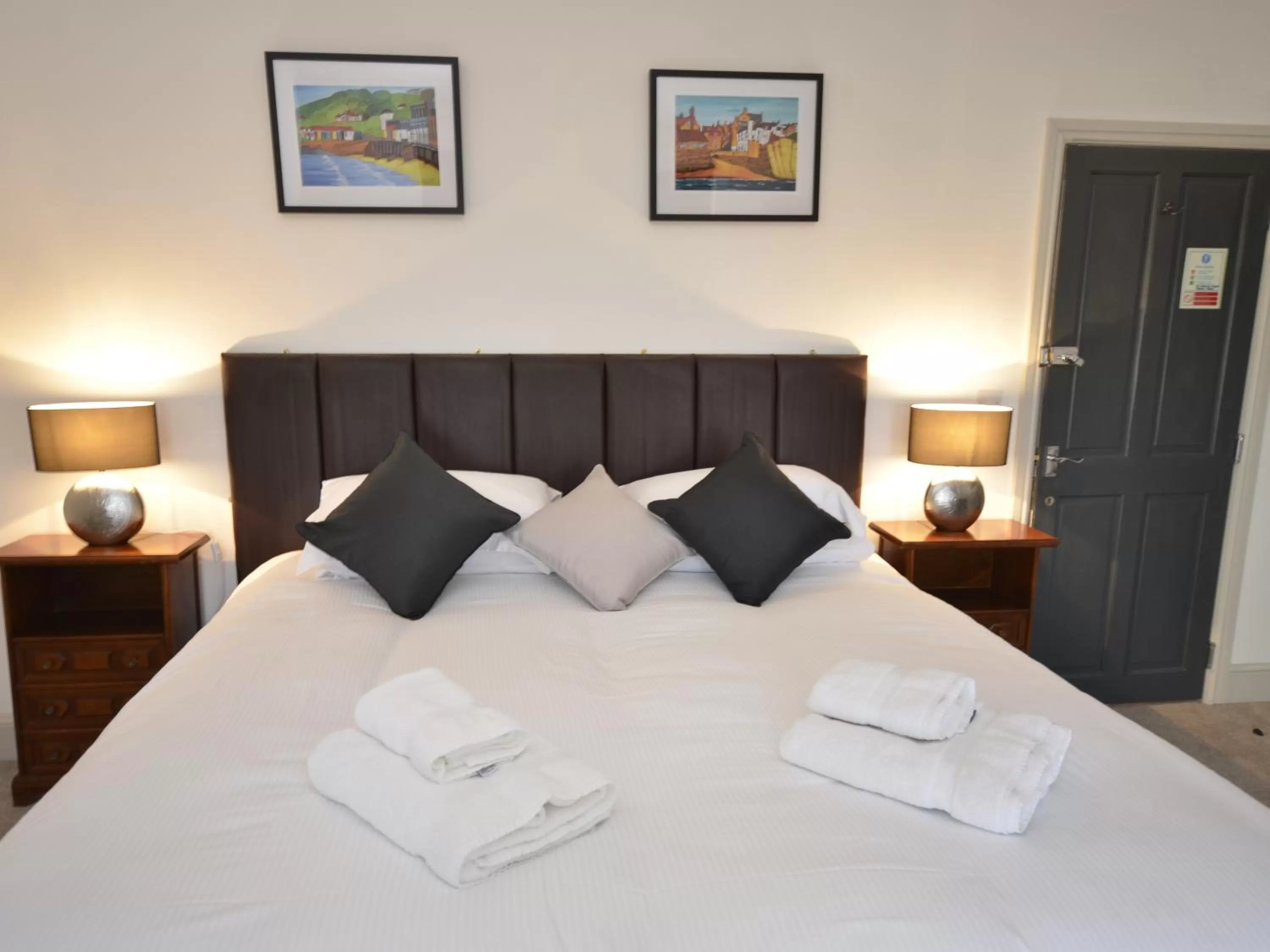 Bedroom, Bed in The Chapel House