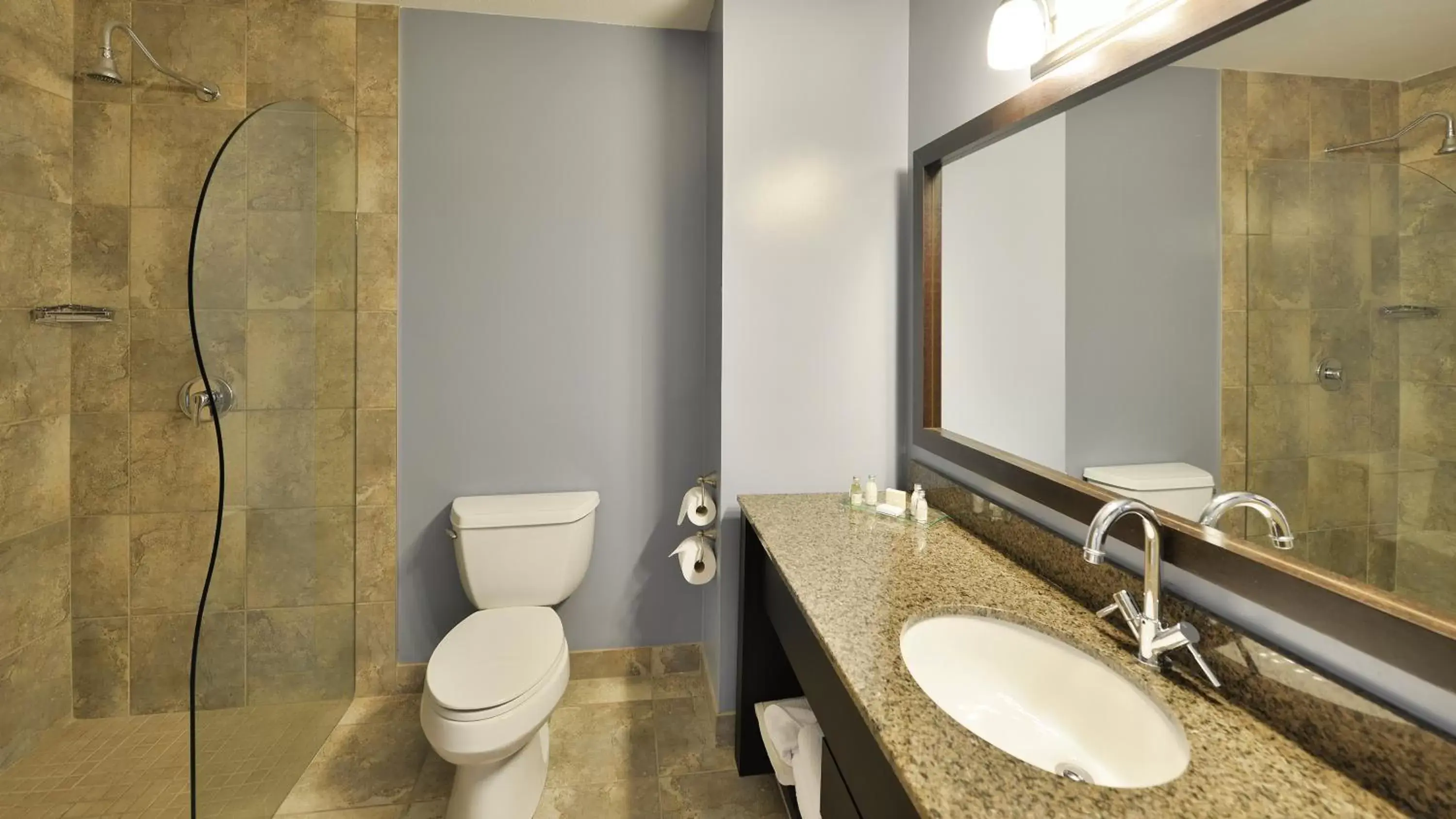 Bathroom in Prestige Rocky Mountain Resort Cranbrook, WorldHotels Crafted