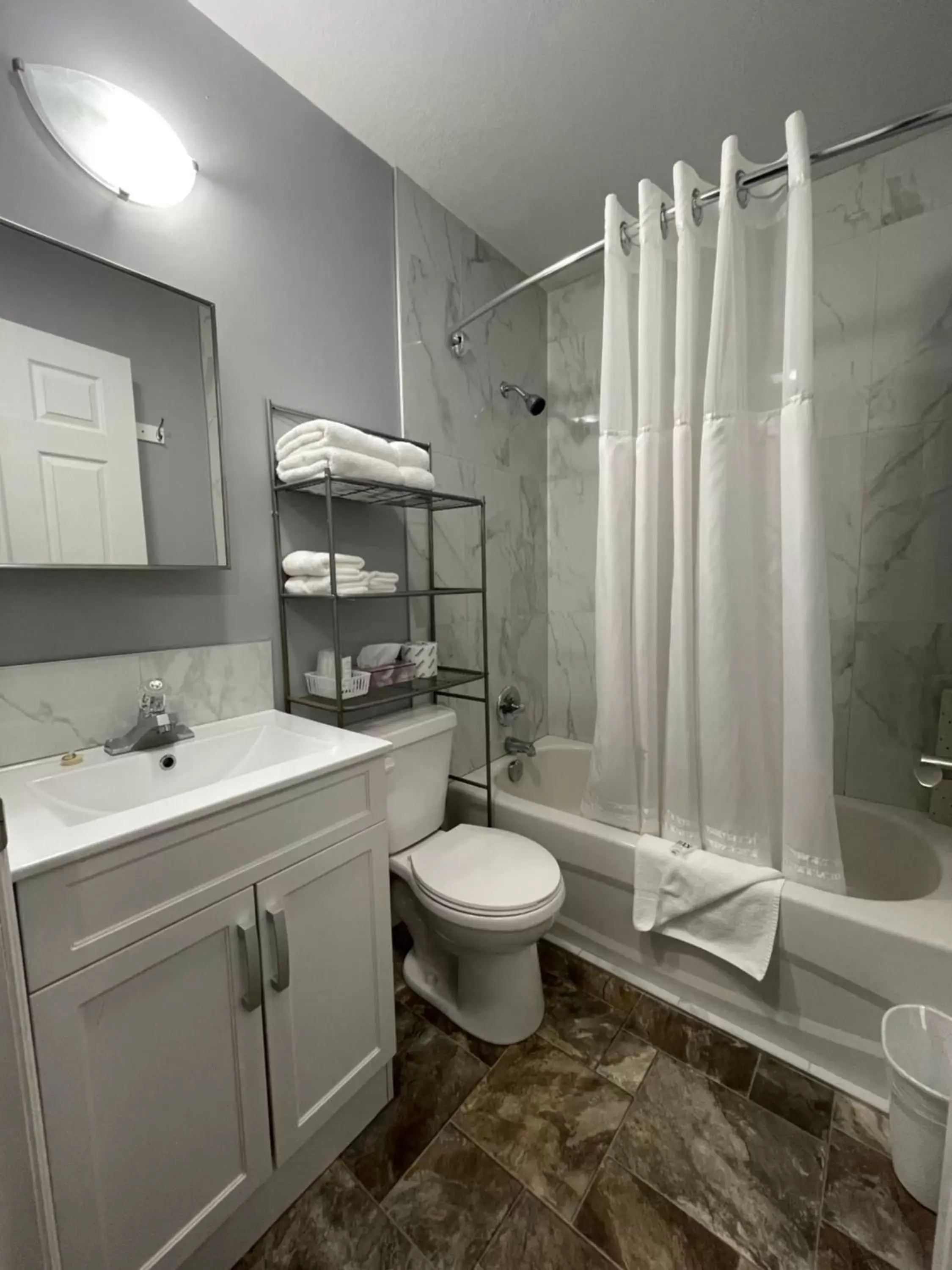 Bathroom in Arrow Lake Motel