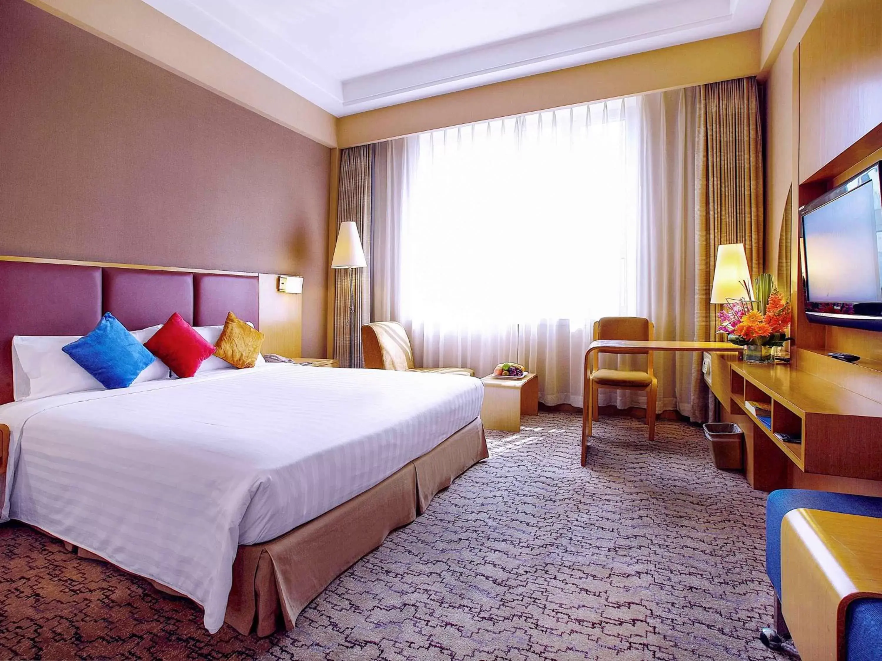 Photo of the whole room, Bed in Beijing XinQiao Hotel