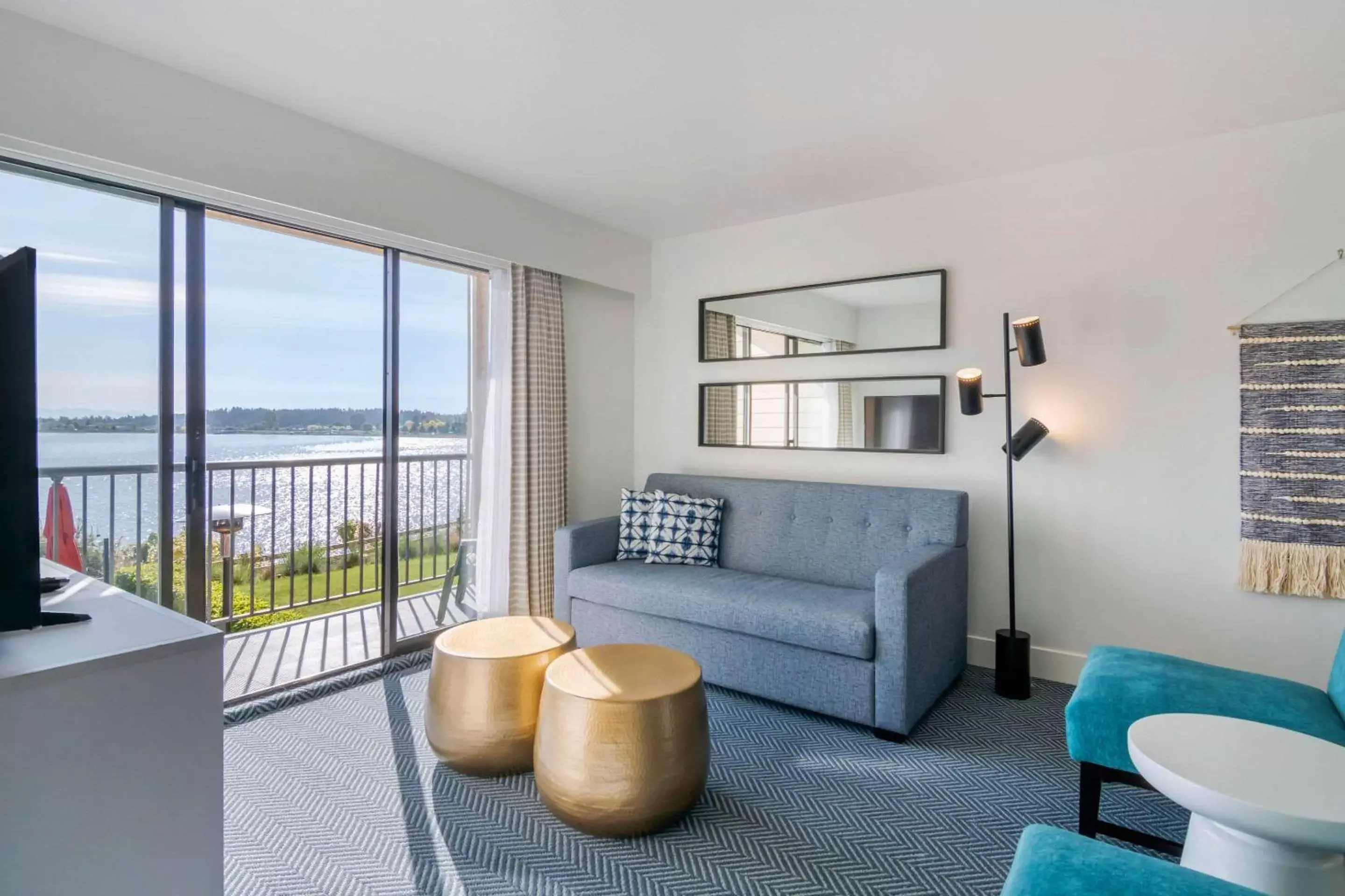 Photo of the whole room, Seating Area in Bayside Resort, Ascend Hotel Collection