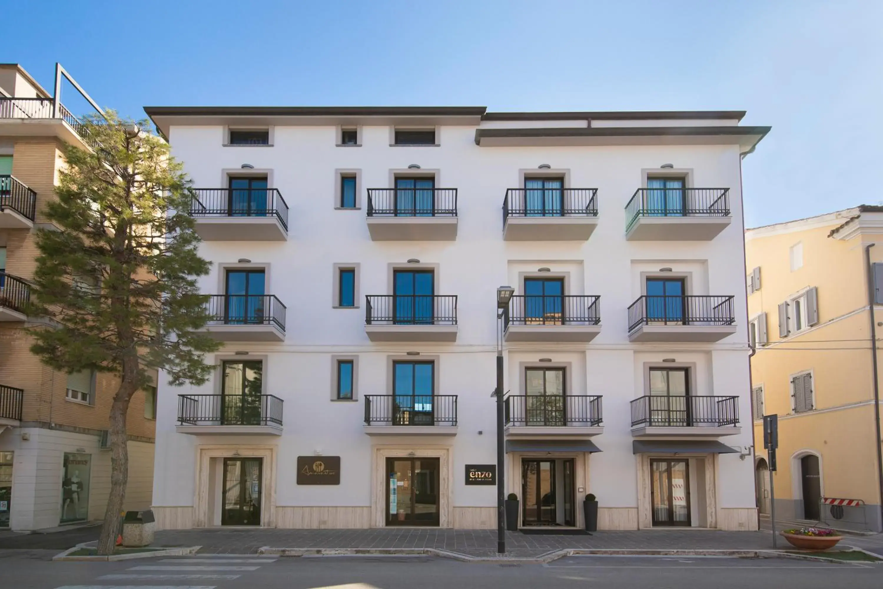 Property building in Hotel Enzo Property building in Hotel Enzo