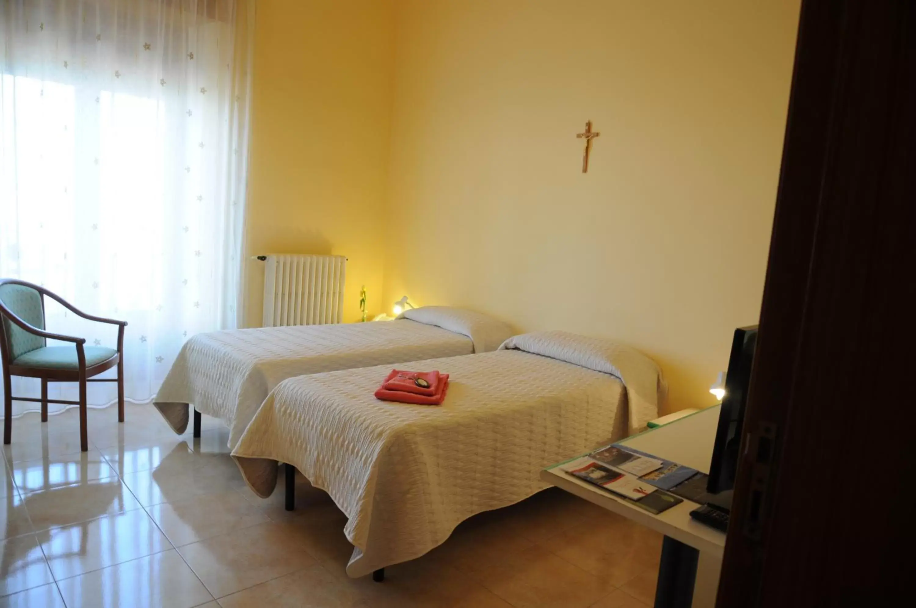 Bed in Albergo Villa Nobile