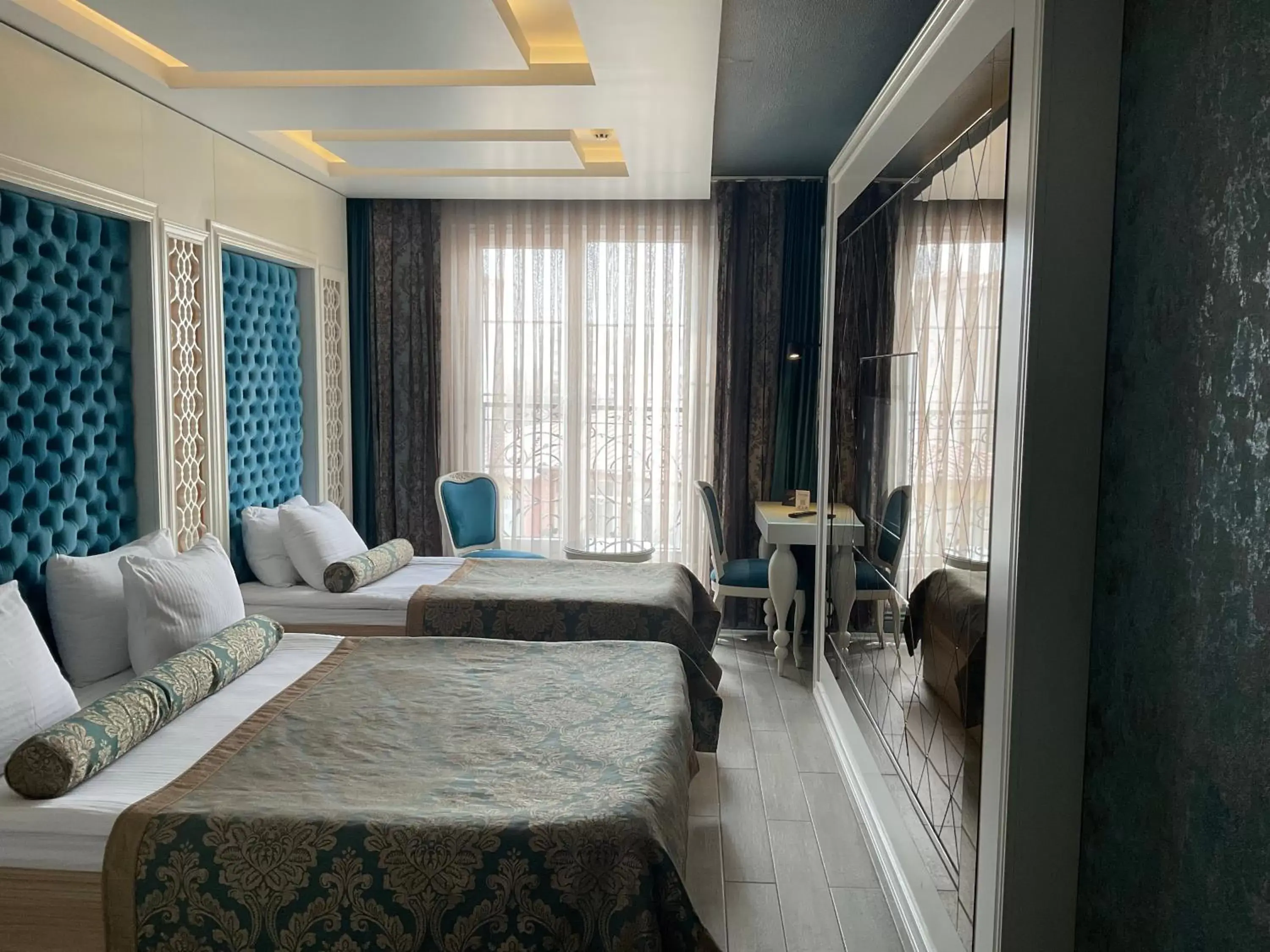 Massage, Bed in Hotel Zade
