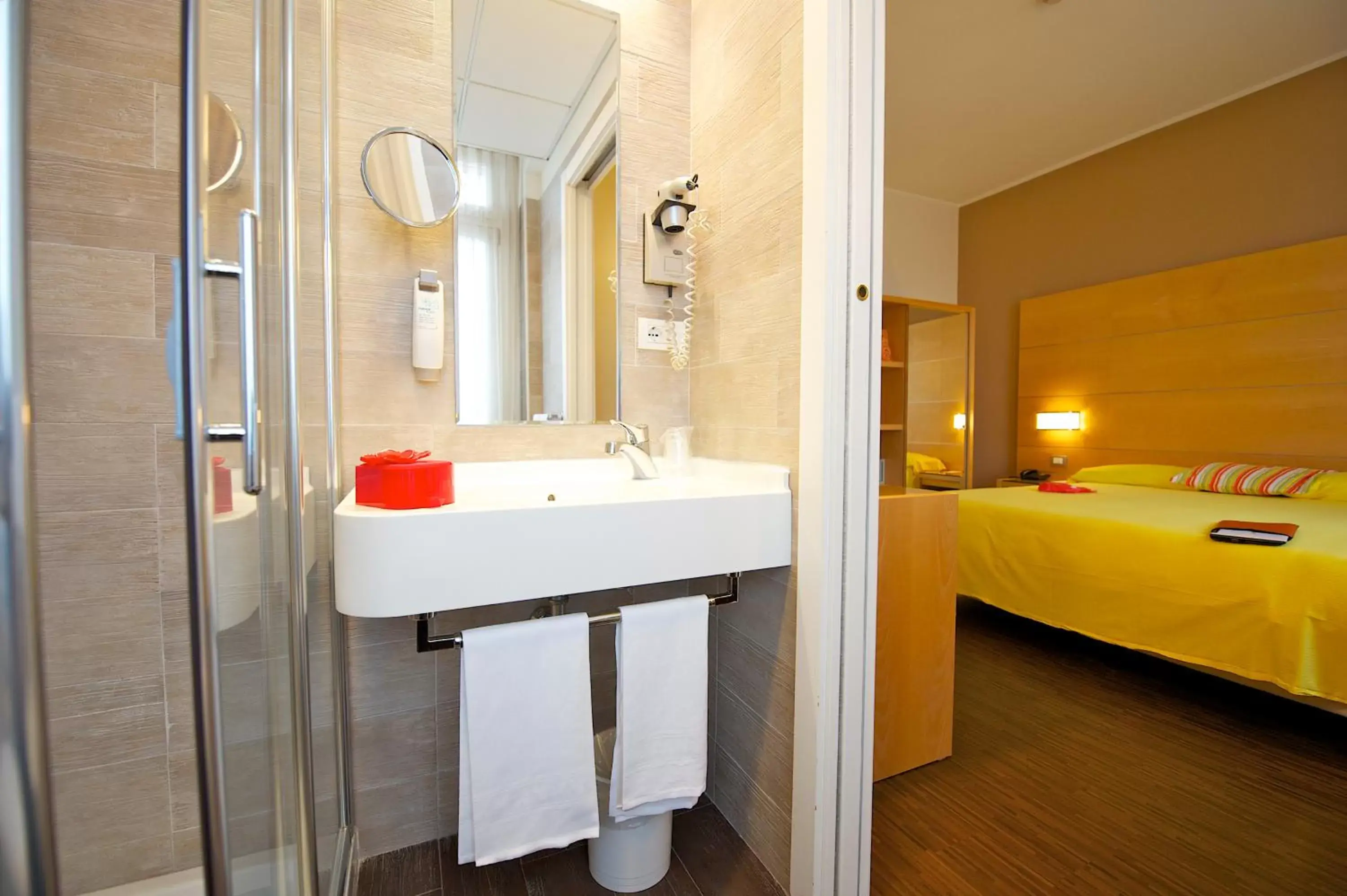 Photo of the whole room, Bathroom in Ibis Styles Parma Toscanini