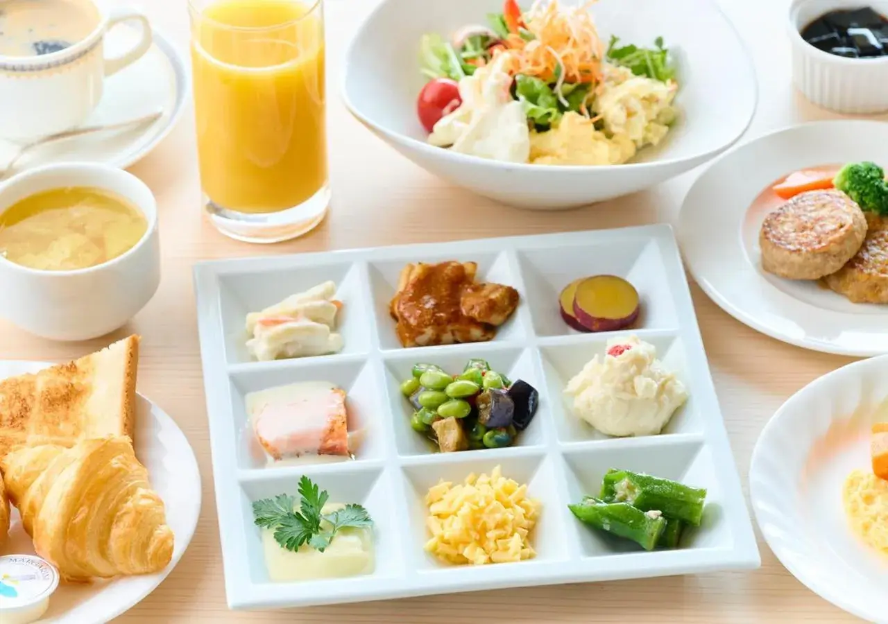 Restaurant/places to eat in APA Hotel Shinjuku-Gyoemmae