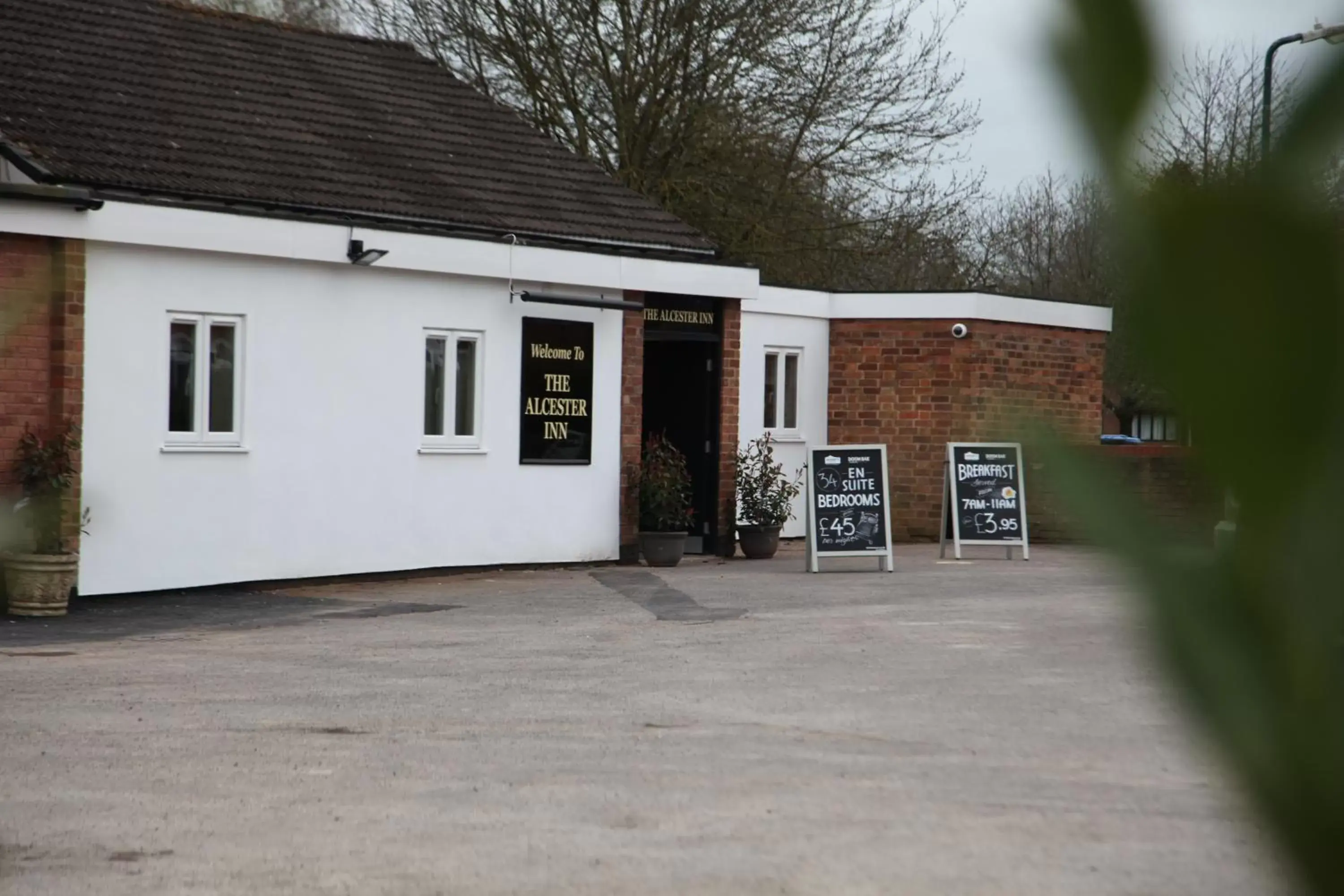 Property Building in Alcester Inn