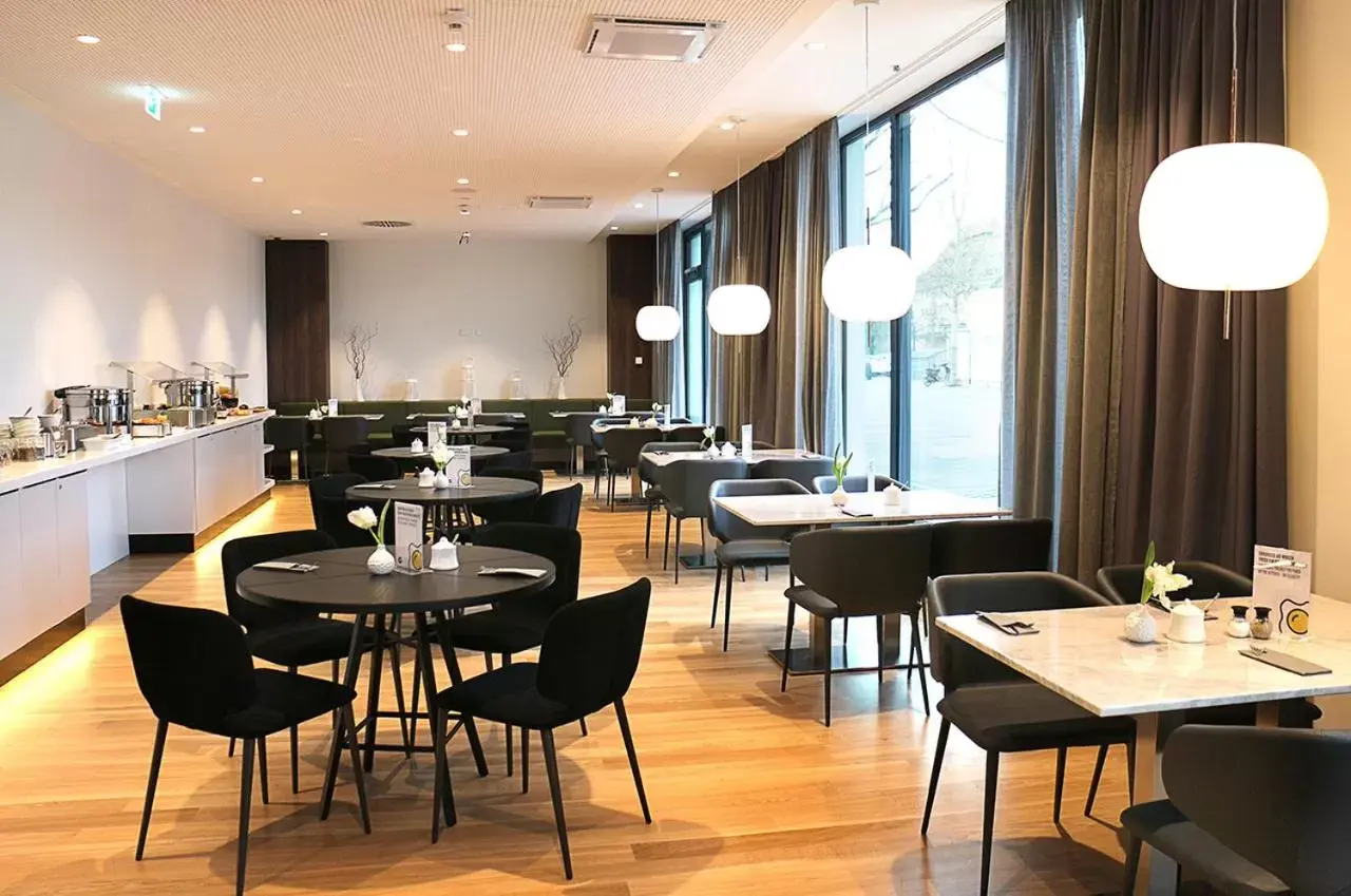 Restaurant/Places to Eat in GINN City and Lounge Ravensburg