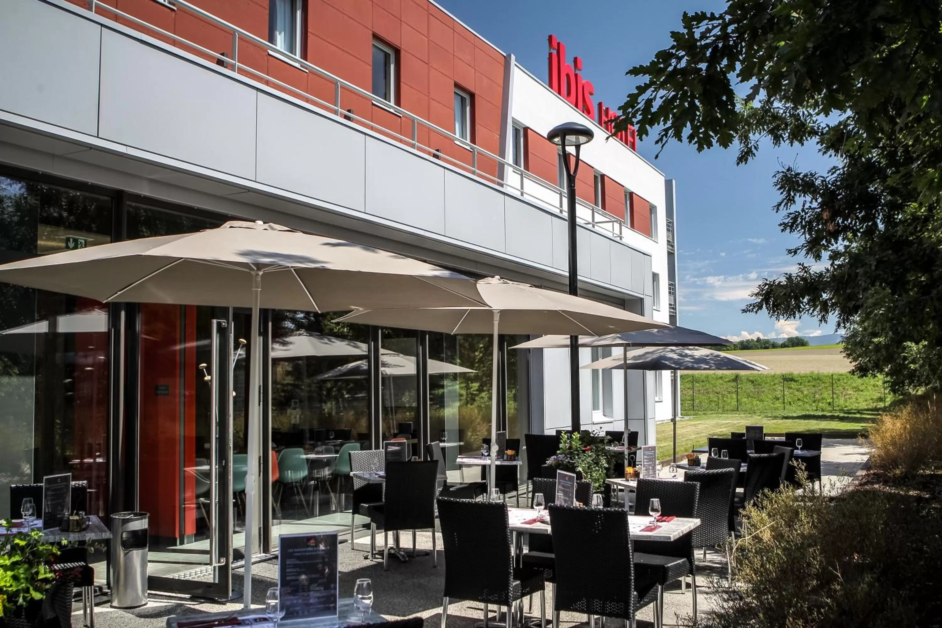 Restaurant/places to eat in Ibis Saint-Genis-Pouilly Genève