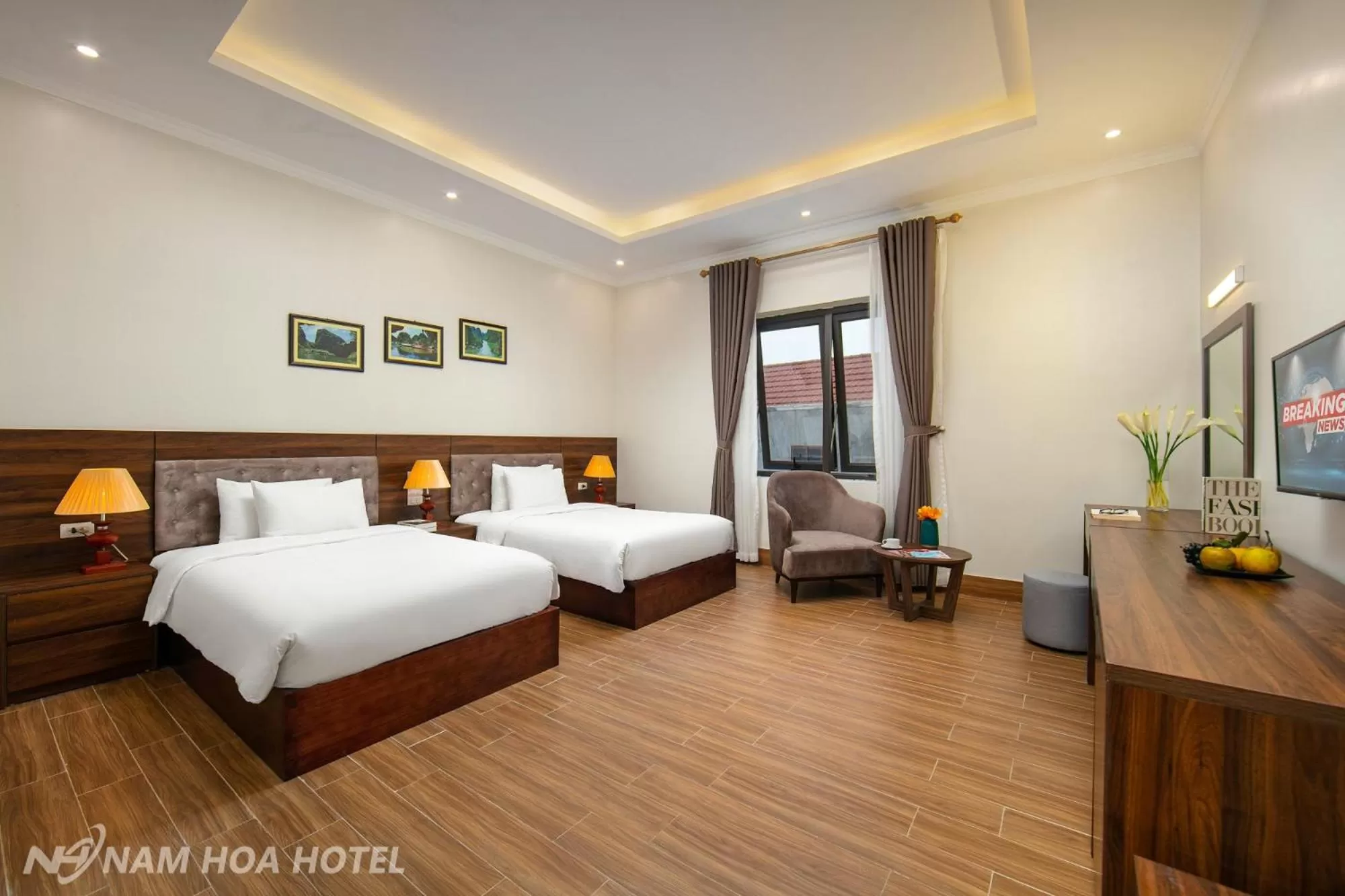 Restaurant/places to eat, Bed in Nam Hoa Hotel