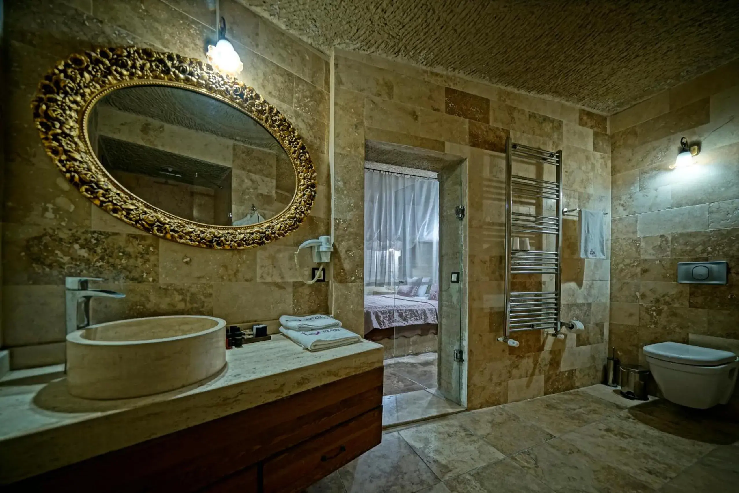 Bathroom in Holiday Cave Hotel