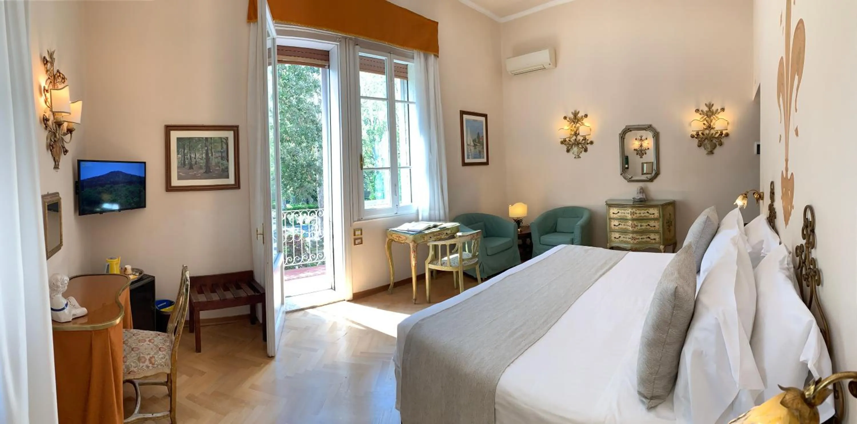 Photo of the whole room, Bed in Hotel David