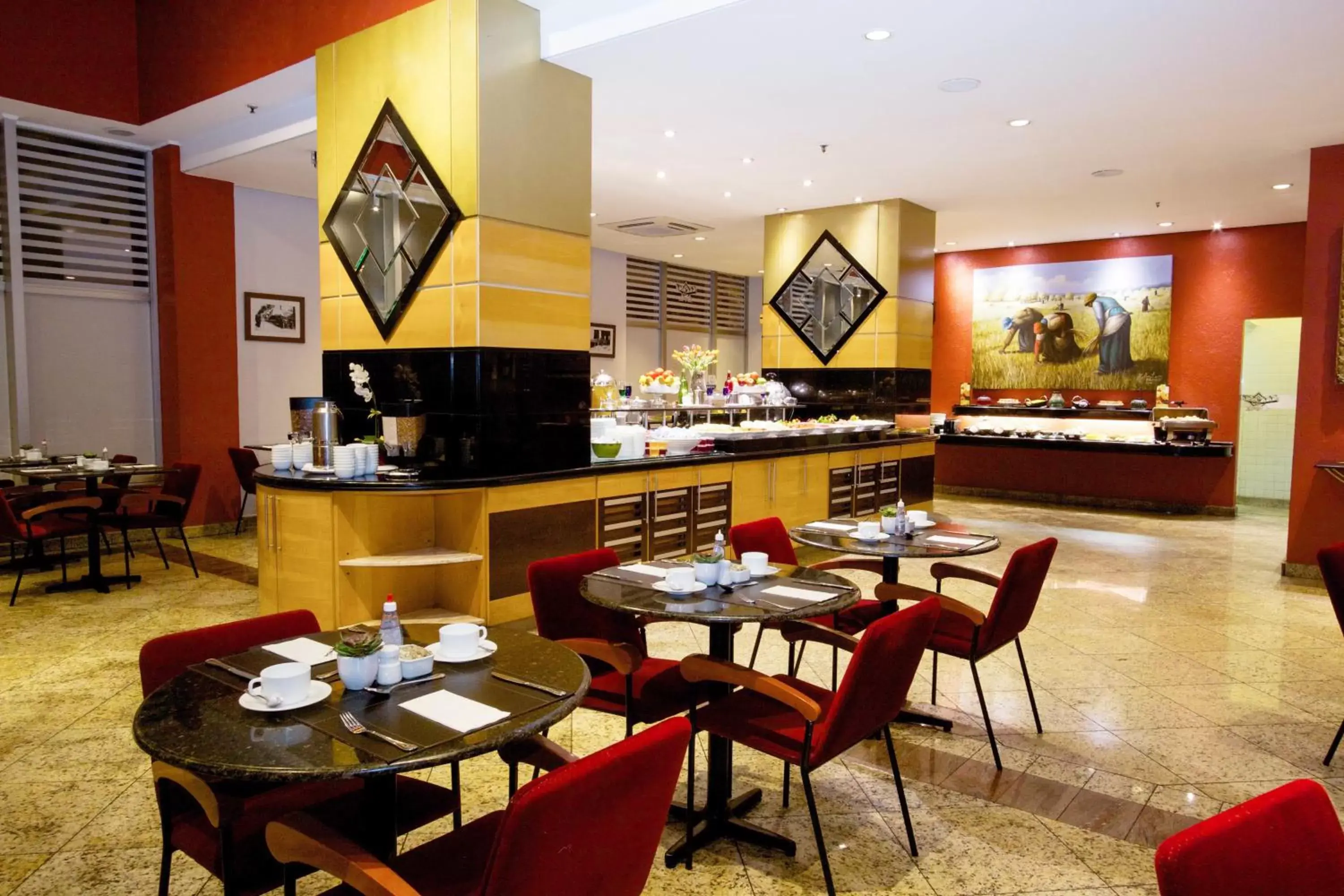 Restaurant/Places to Eat in Bristol International Guarulhos