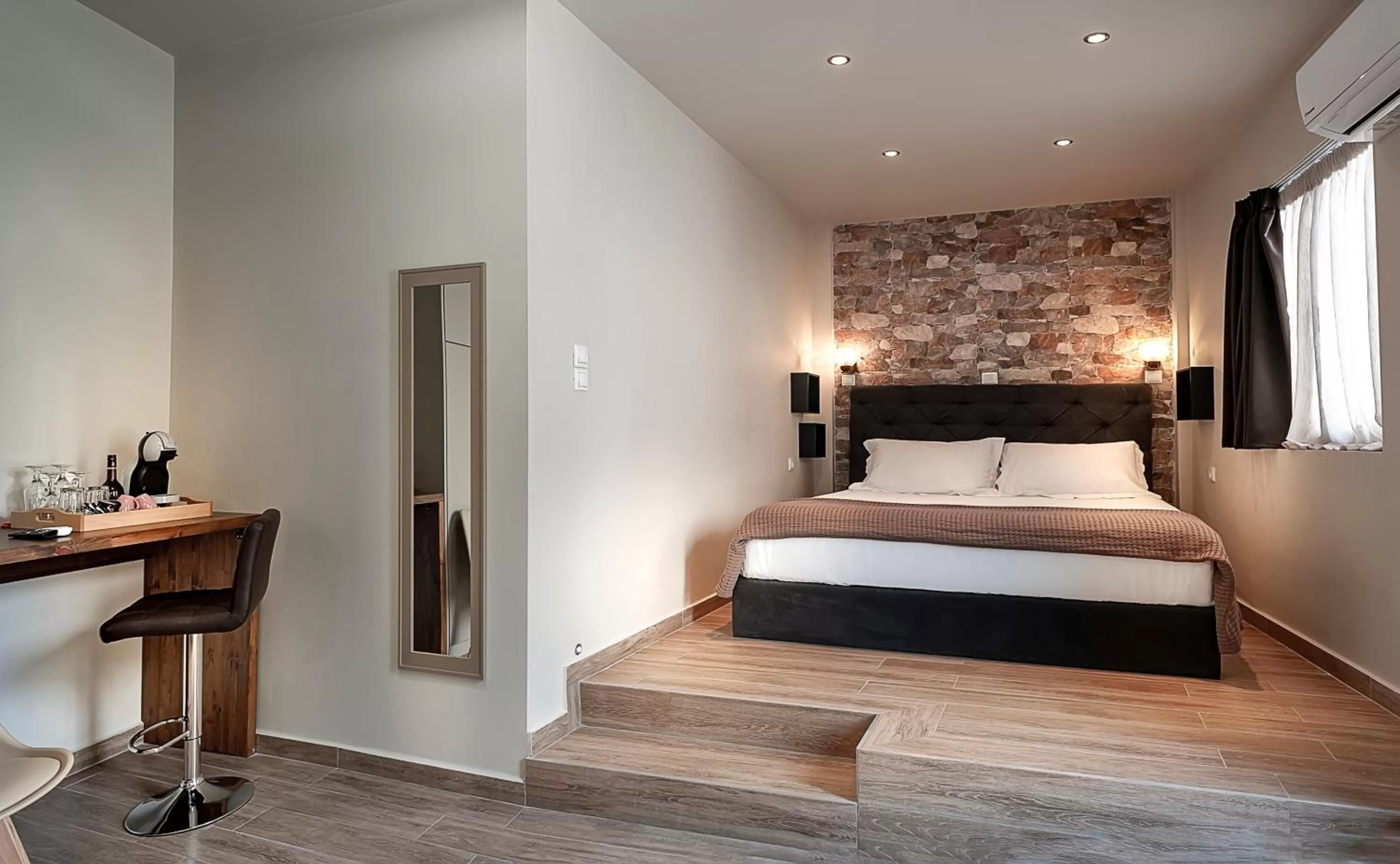 Bedroom, Bed in Pallada Athens boutique rooms & apartments