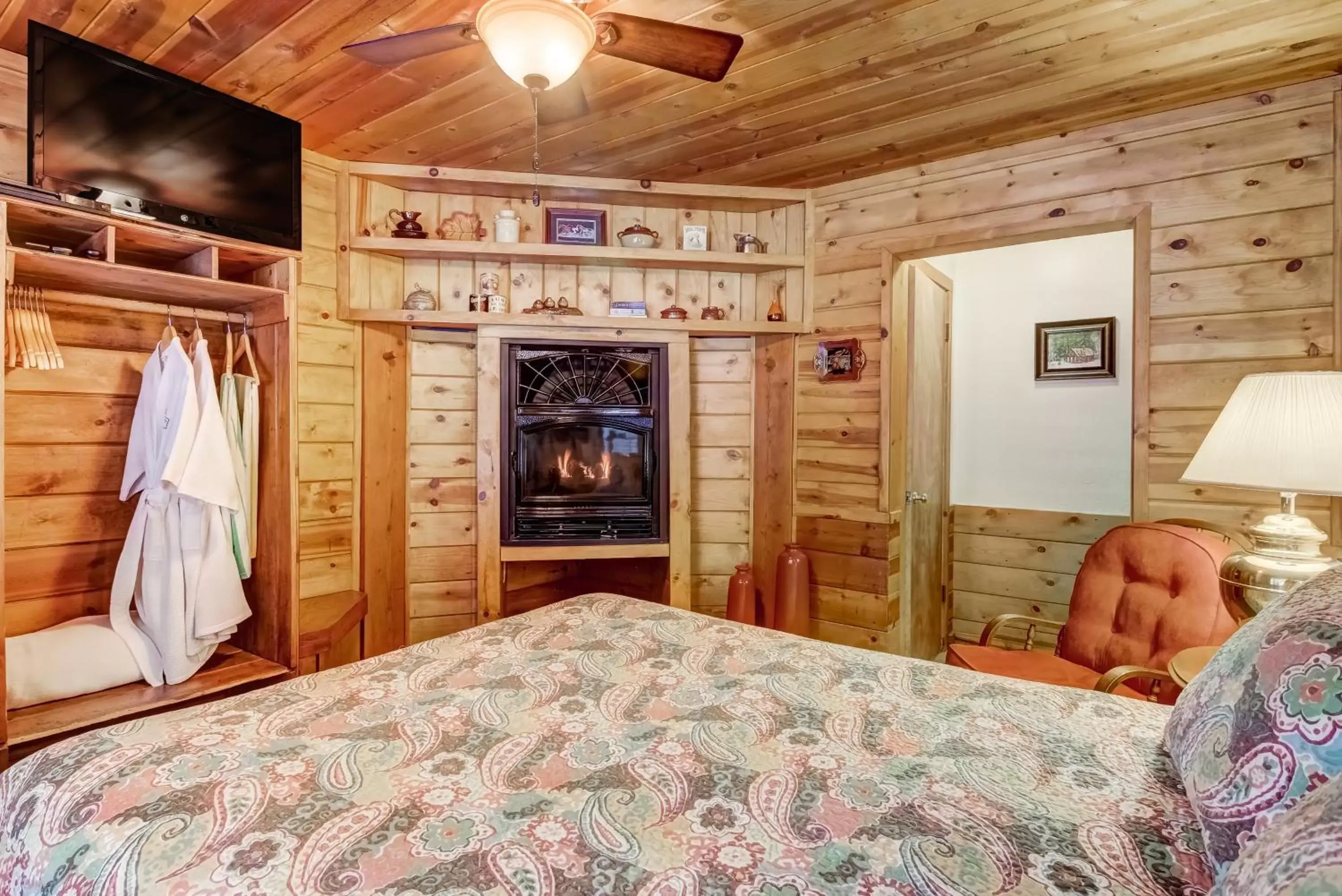 Bed in Heavenly Valley Lodge