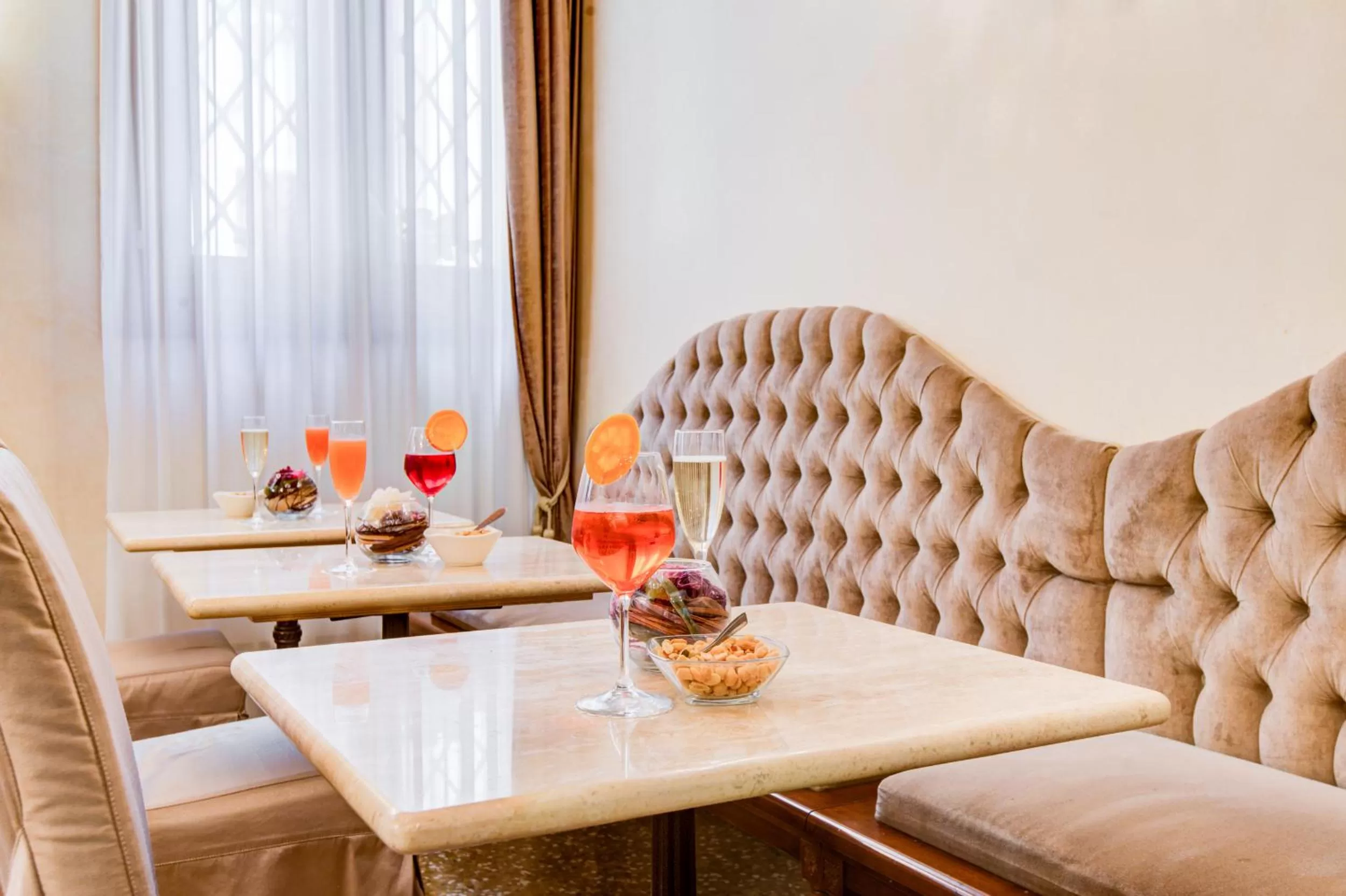Lounge or bar in Hotel Al Duca Di Venezia