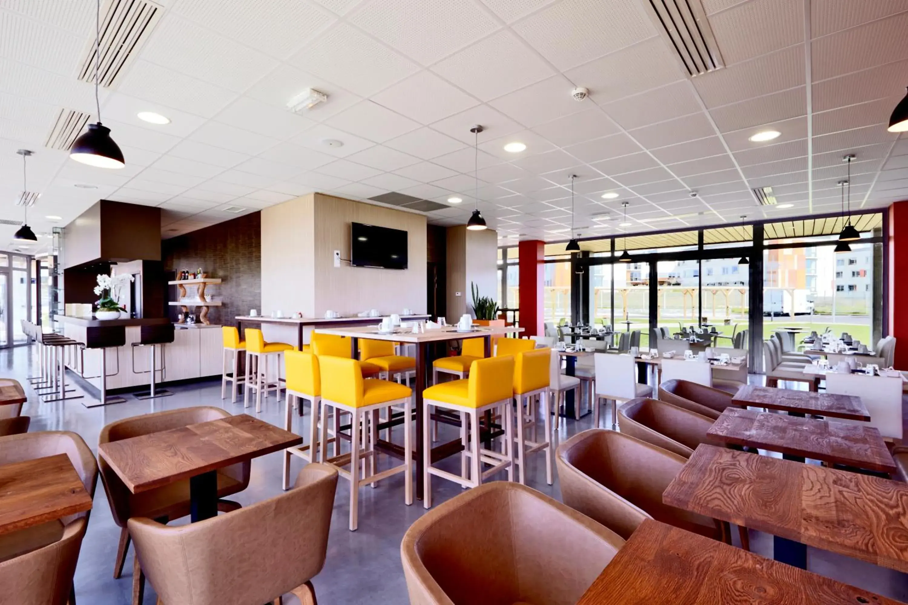 Restaurant/Places to Eat in Kyriad Prestige Dijon Nord - Valmy