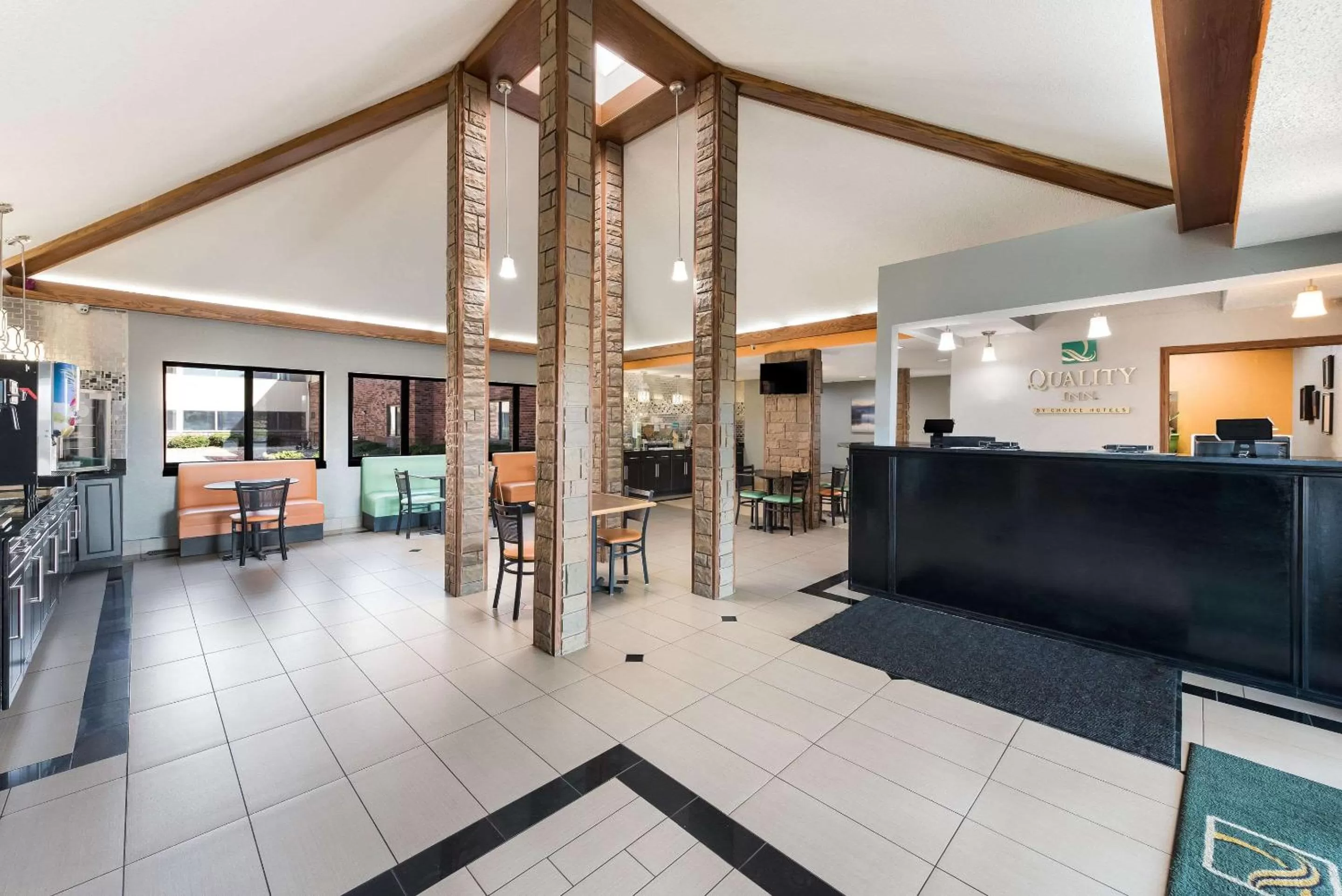 Lobby or reception in Quality Inn Upper Sandusky