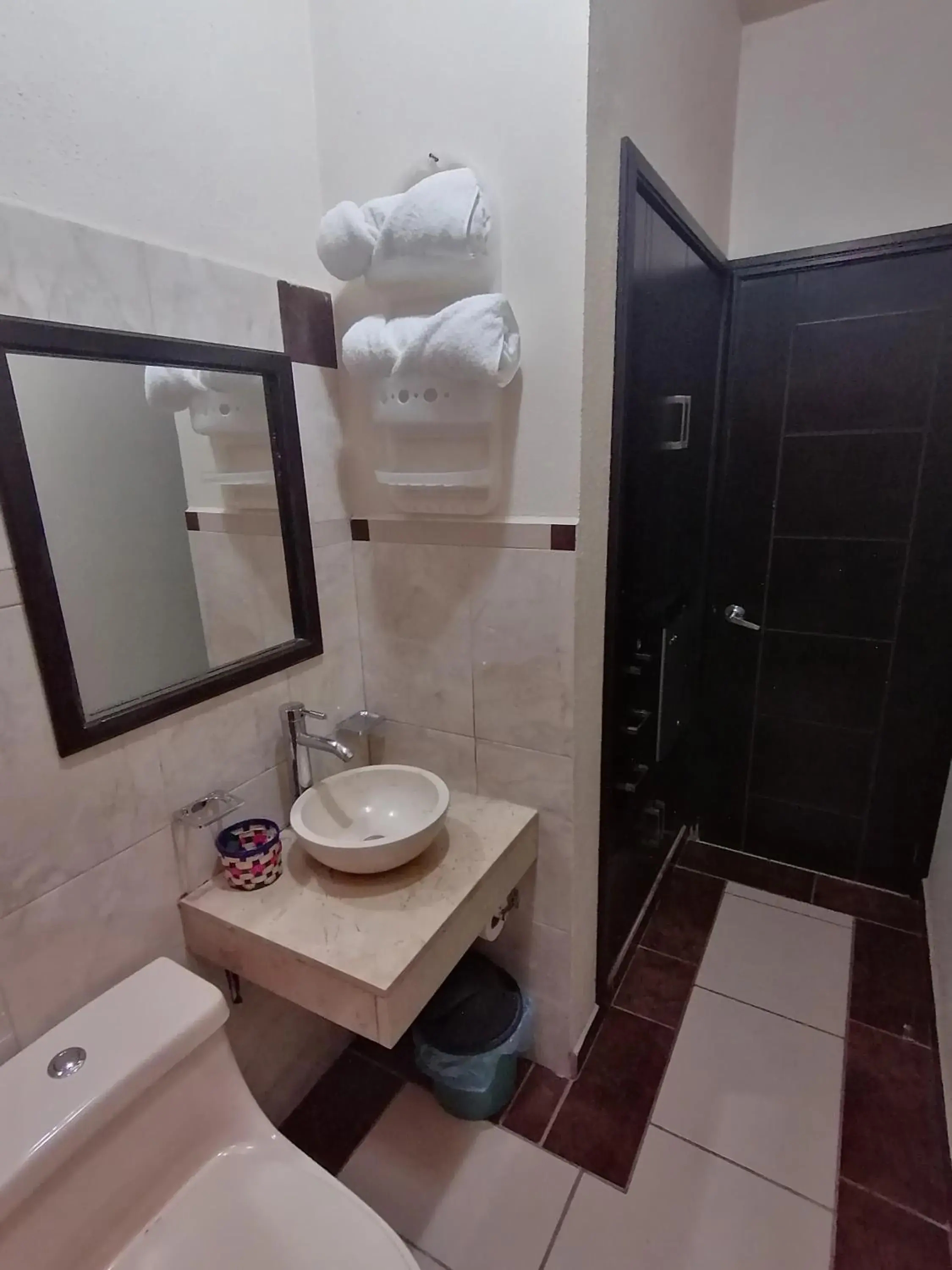 Bathroom in Hotel Peña Real