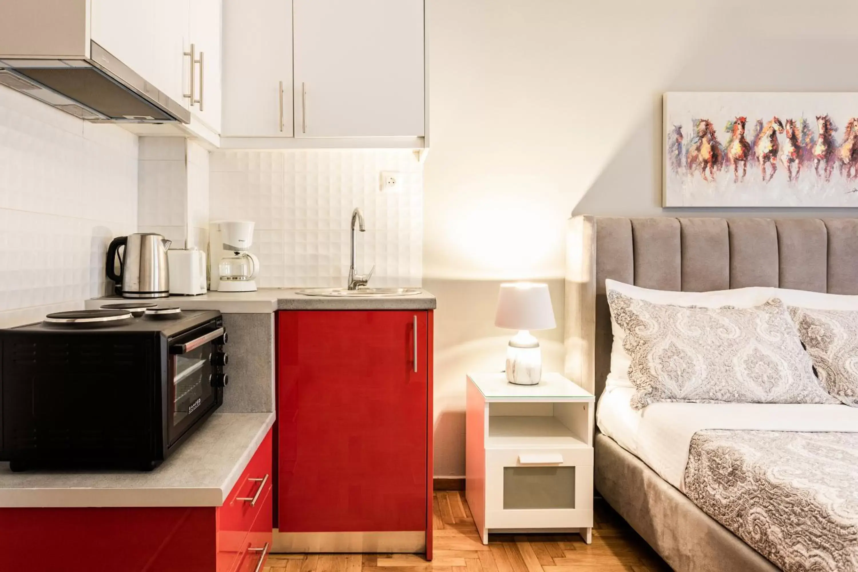 Kitchen or kitchenette, Kitchen/Kitchenette in Nicholas Point Apartments and Rooms