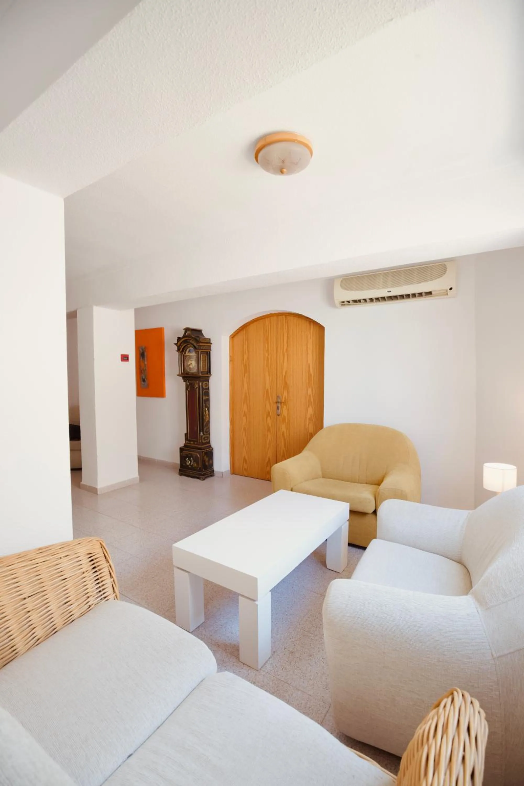 Seating area, Bed in JS Horitzó