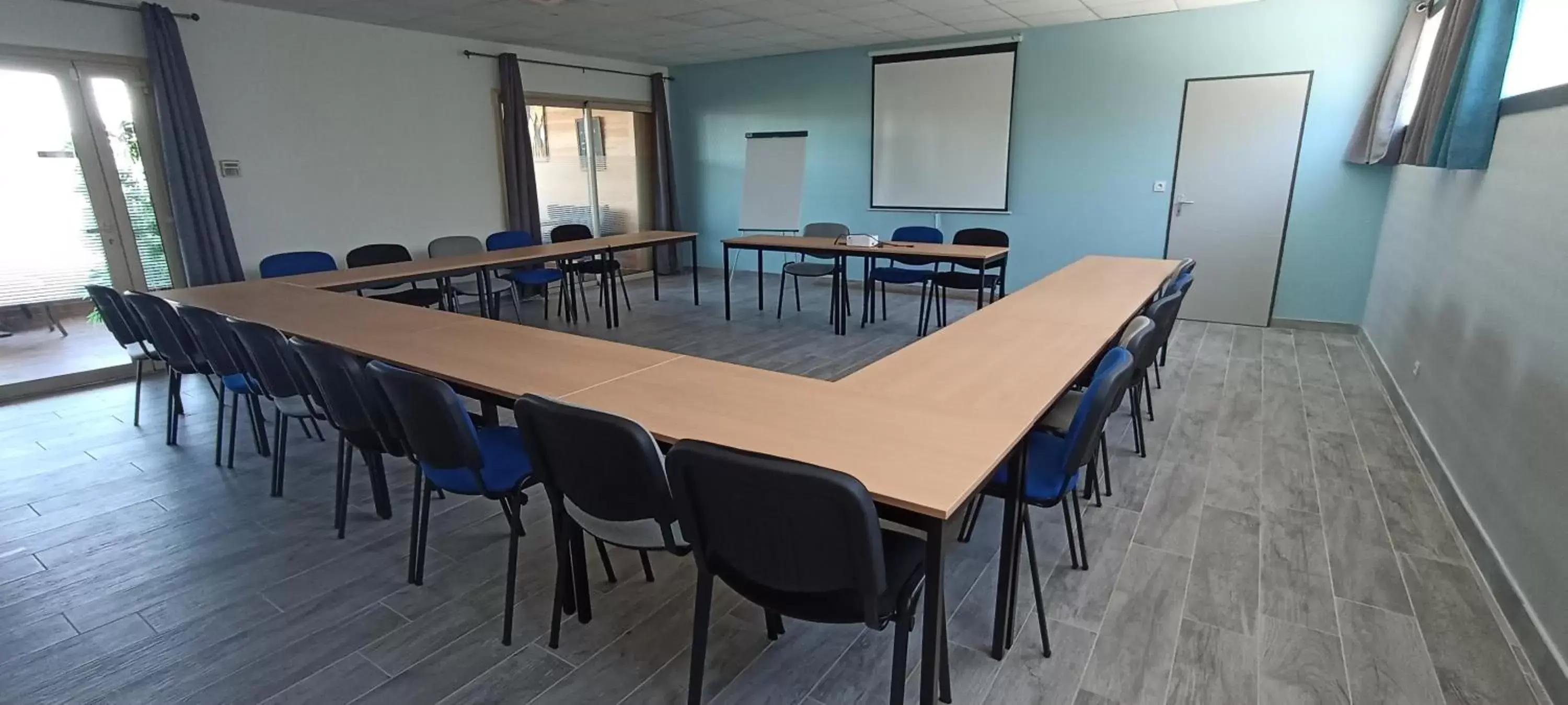 Meeting/conference room in Hôtel Le Clos Badan