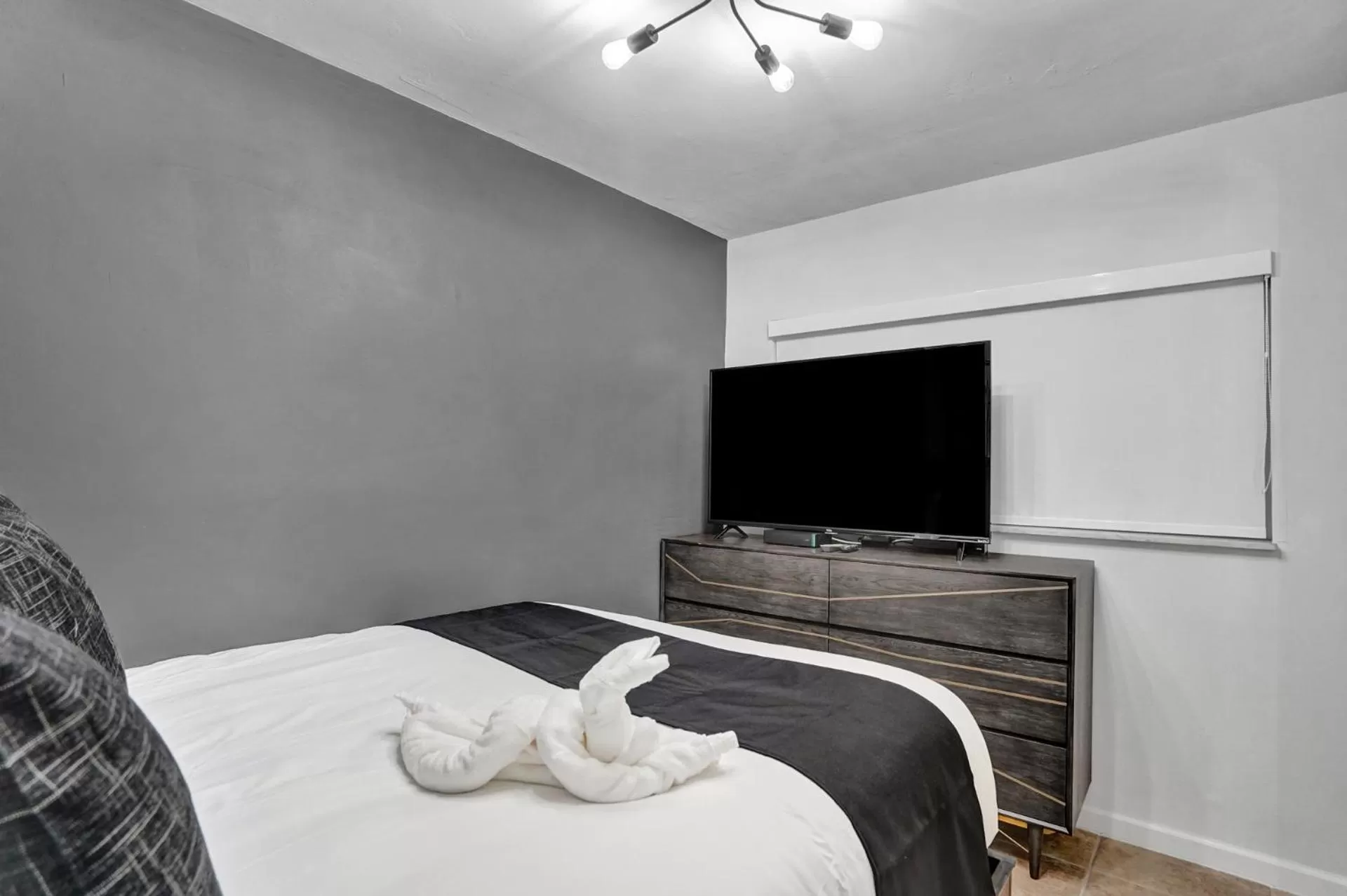 Other, Bed in RA suites