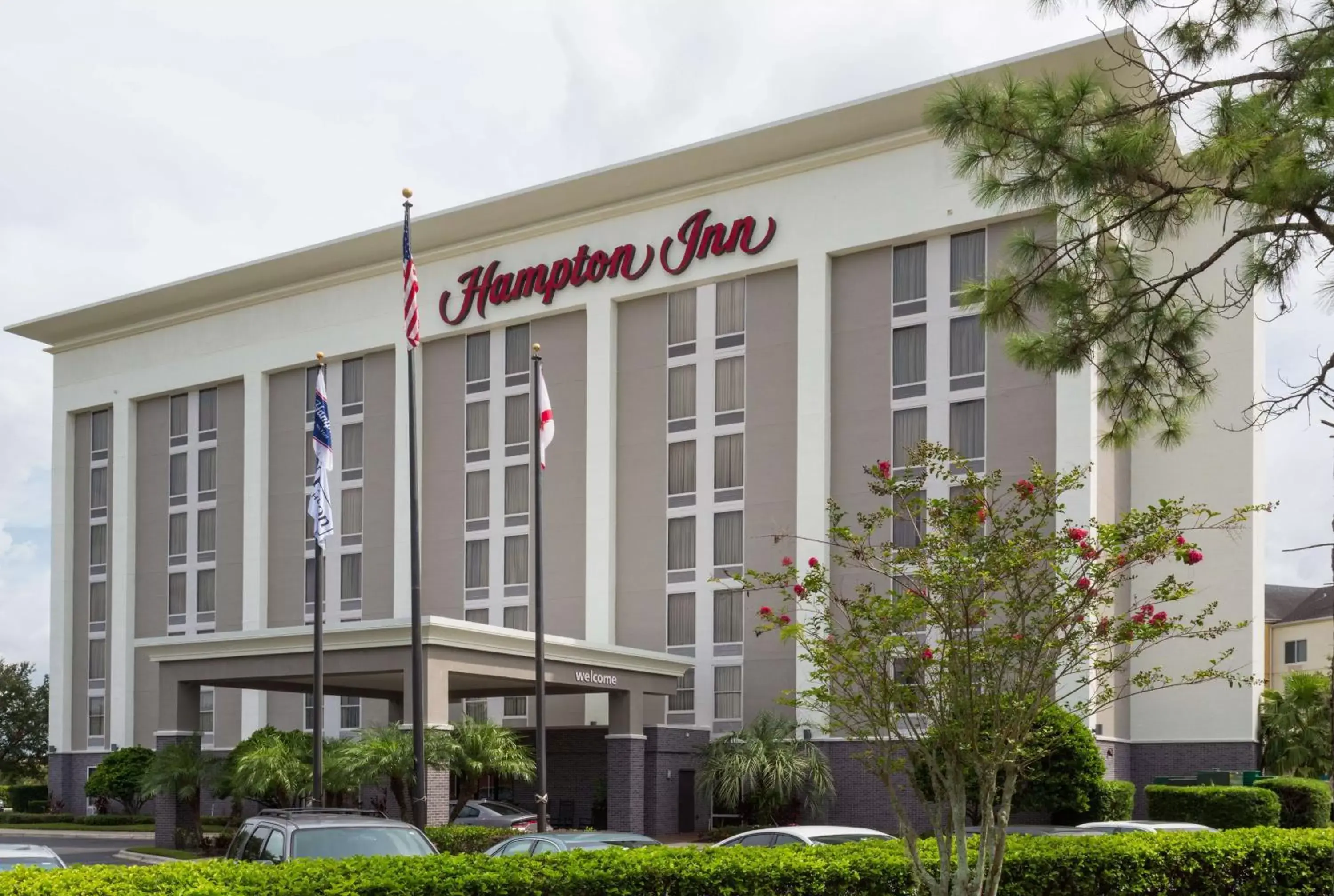 Property Building in Hampton Inn Orlando-International Airport